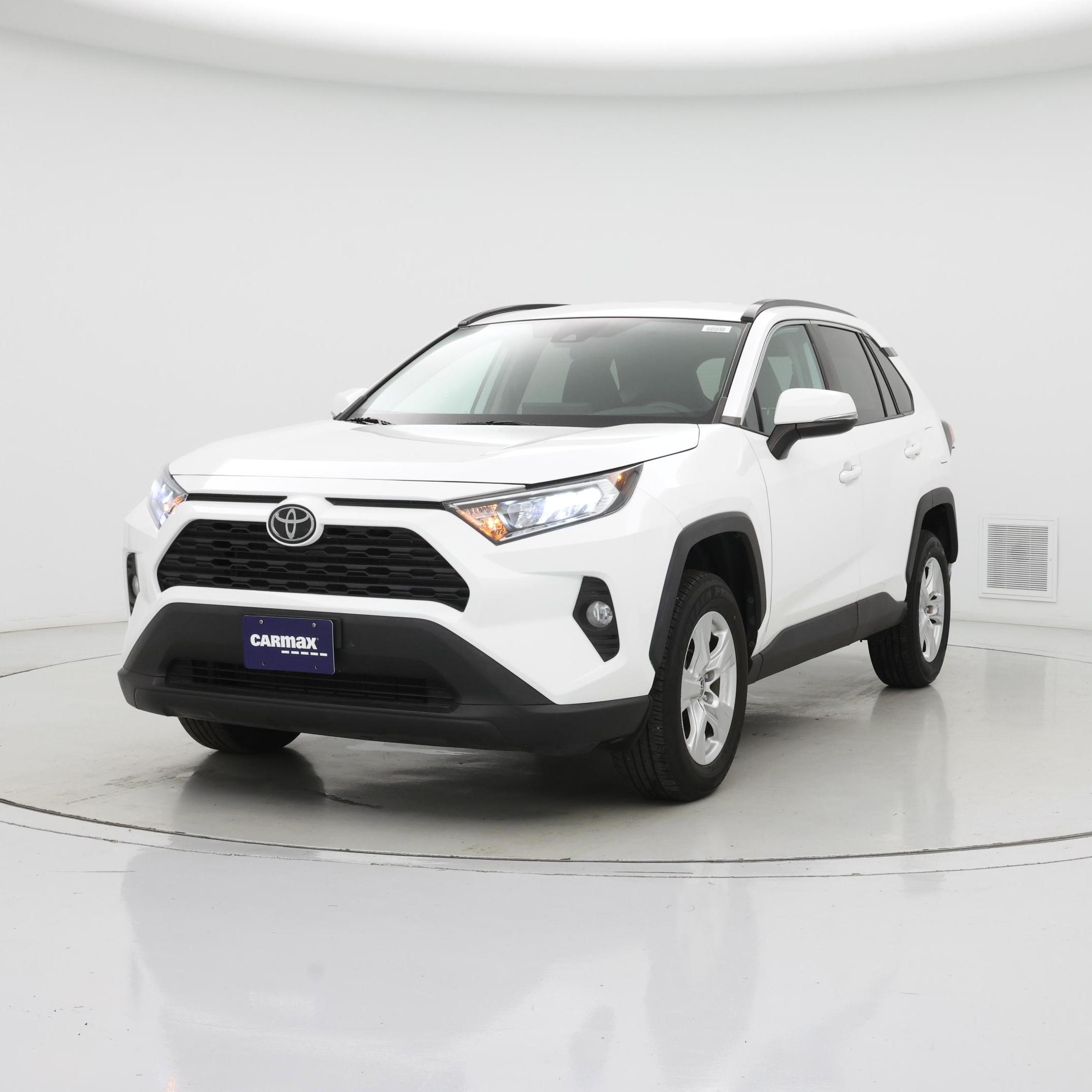 Thumbnail: 2021 Toyota RAV4 - 4