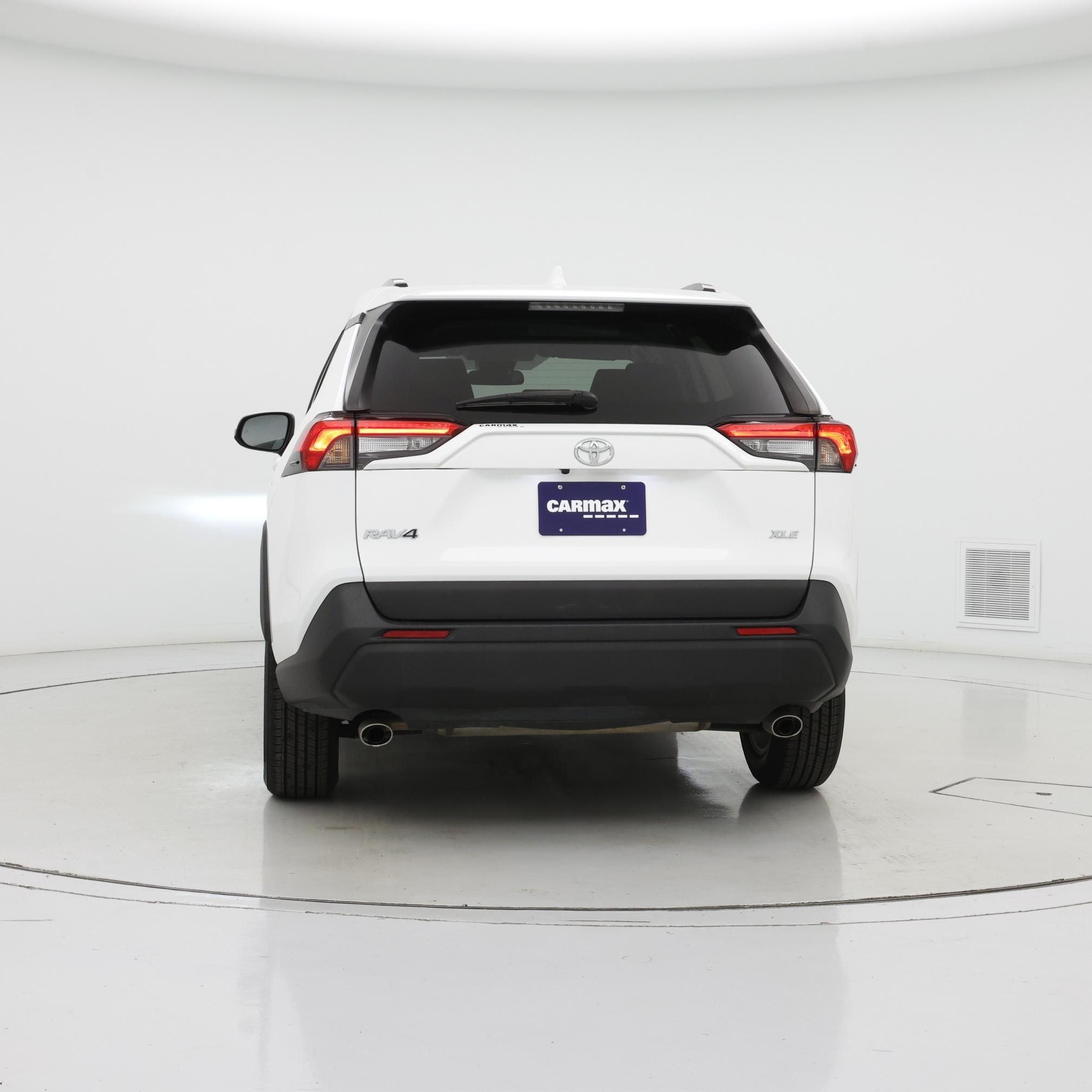 Thumbnail: 2021 Toyota RAV4 - 6