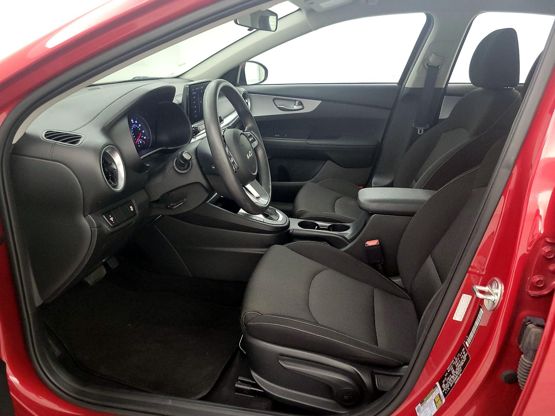 Thumbnail: 2024 Kia Forte - 11