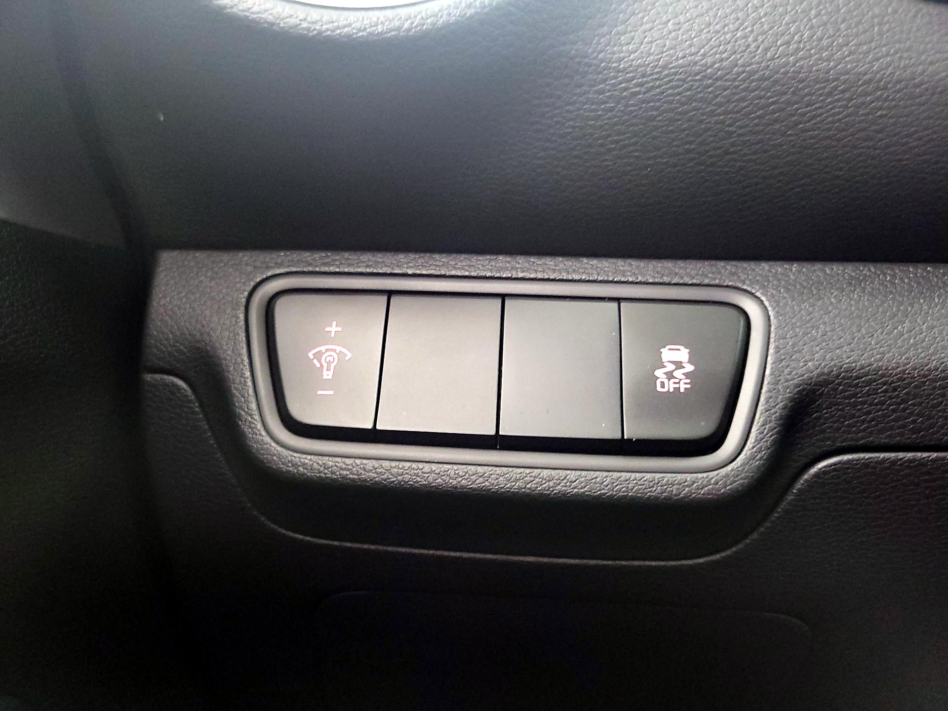 Thumbnail: 2024 Kia Forte - 13