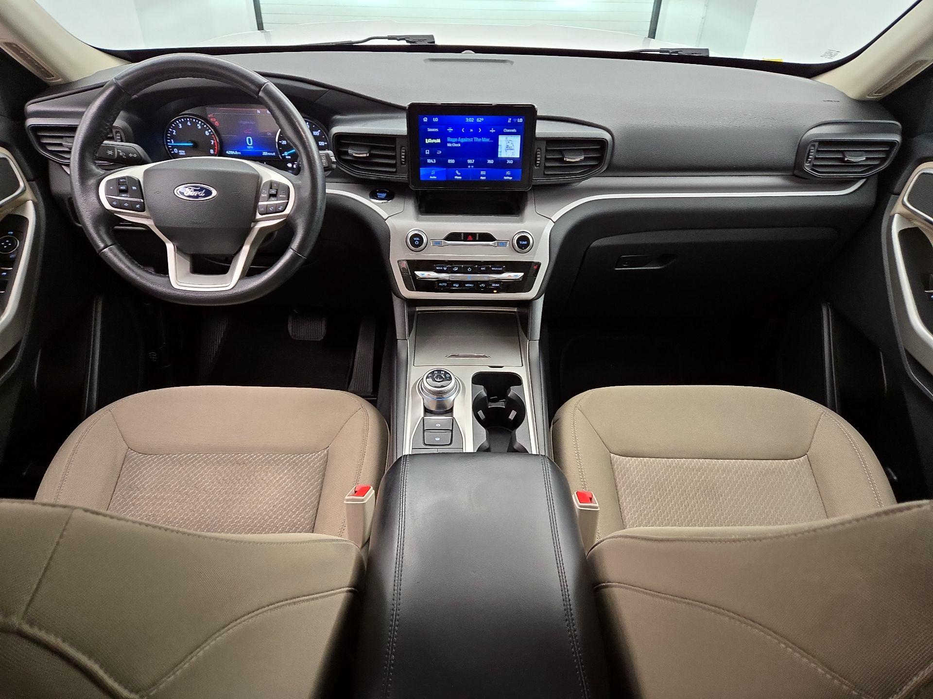 Thumbnail: 2023 Ford Explorer - 9