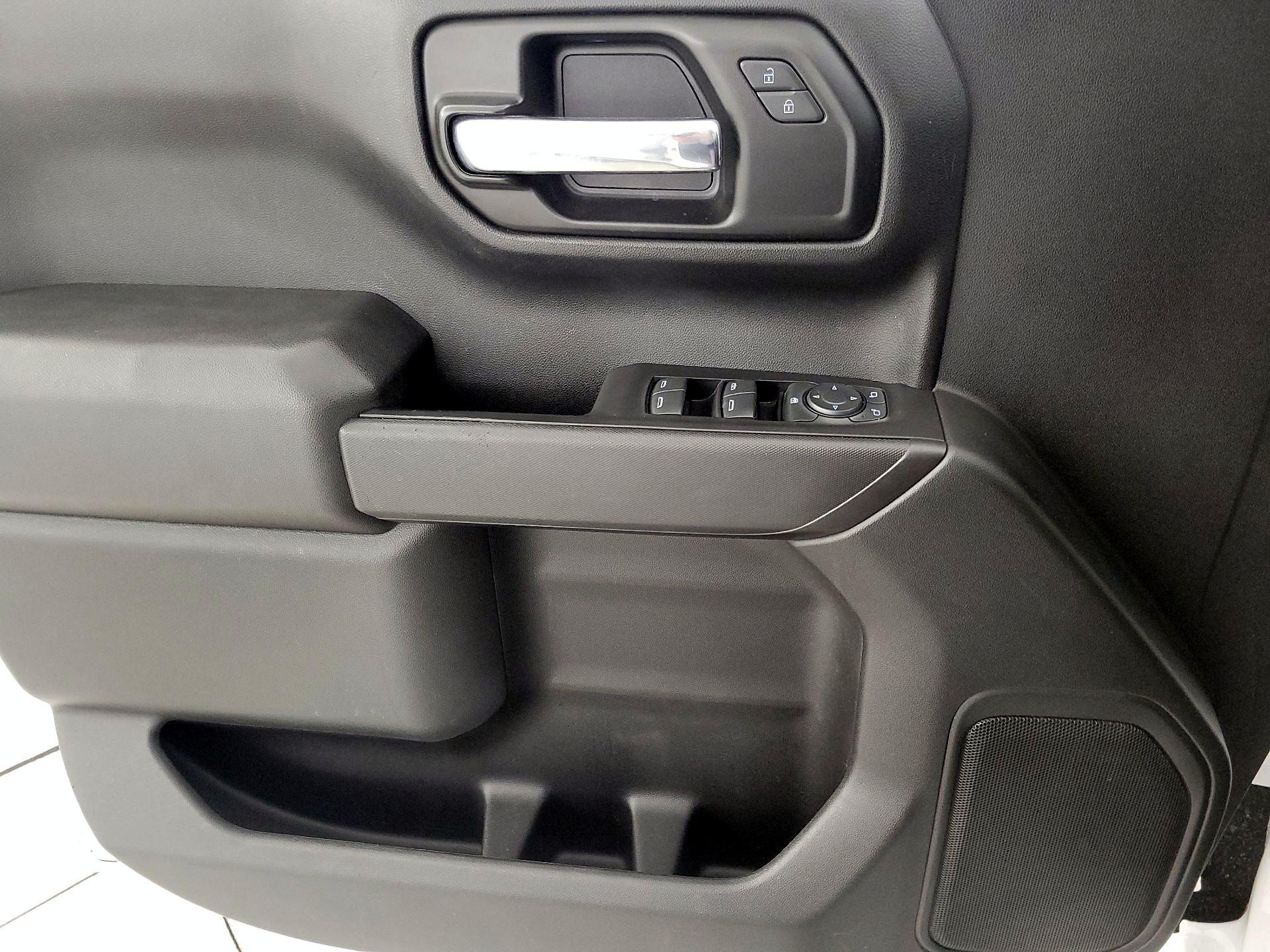 Thumbnail: 2020 Chevrolet Silverado 1500 - 12