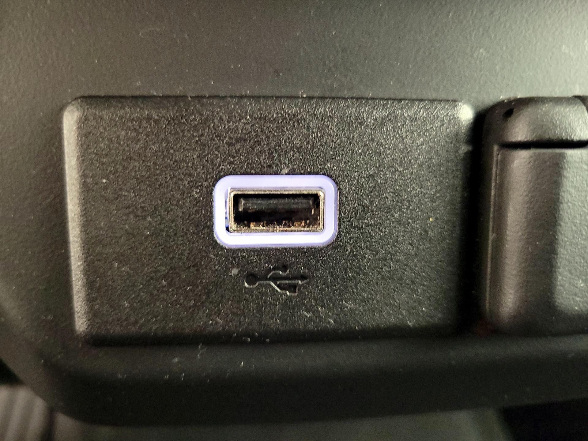 Thumbnail: 2020 Chevrolet Silverado 1500 - 18