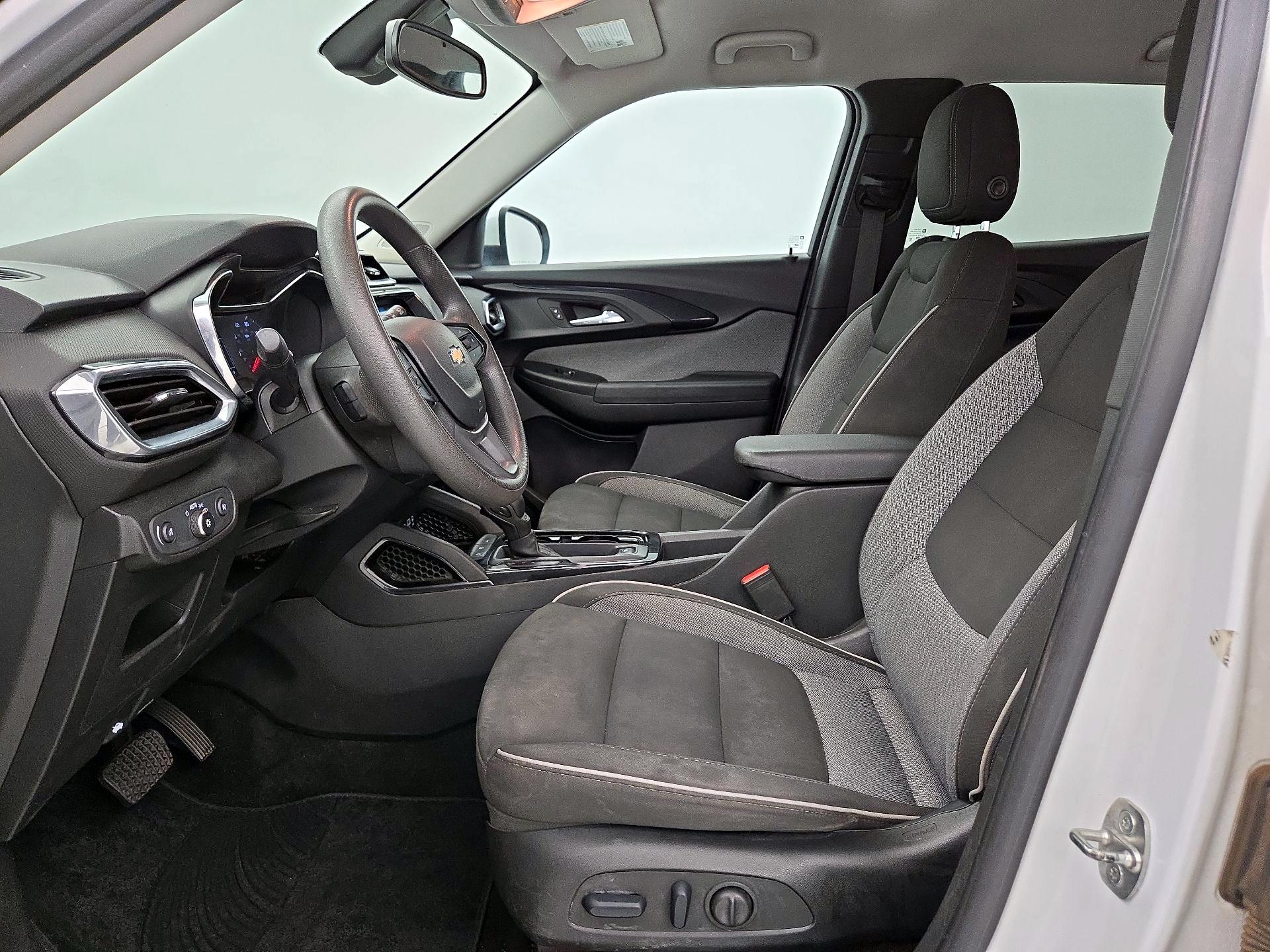 Thumbnail: 2023 Chevrolet TrailBlazer - 11