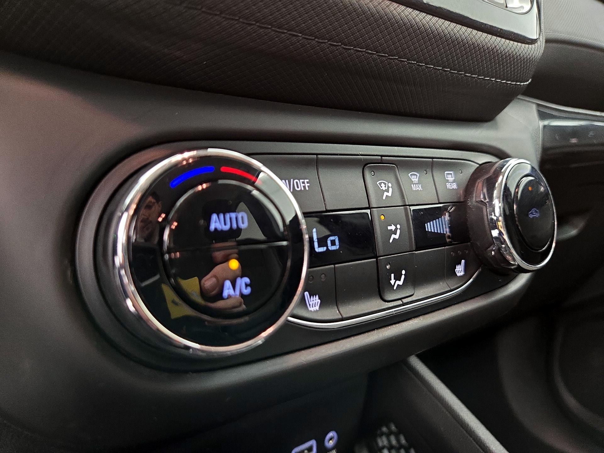 Thumbnail: 2023 Chevrolet TrailBlazer - 16