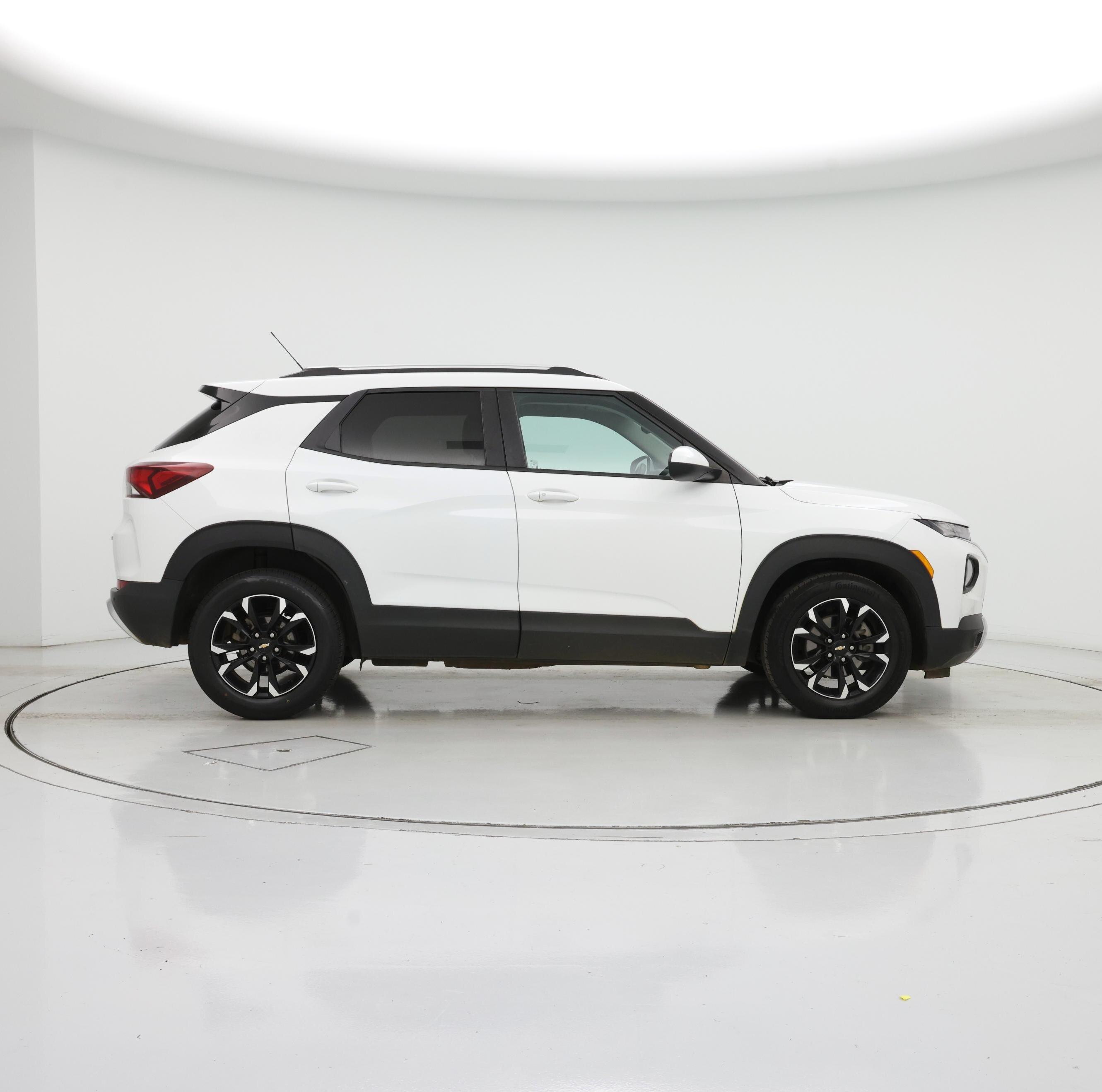 Thumbnail: 2023 Chevrolet TrailBlazer - 7