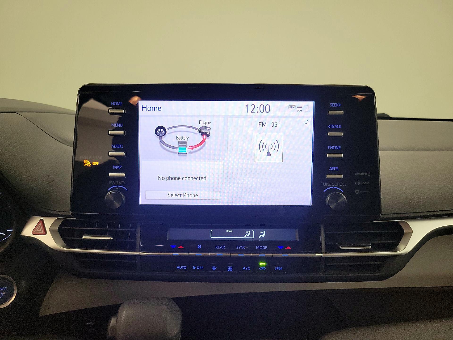 Thumbnail: 2023 Toyota Sienna - 15