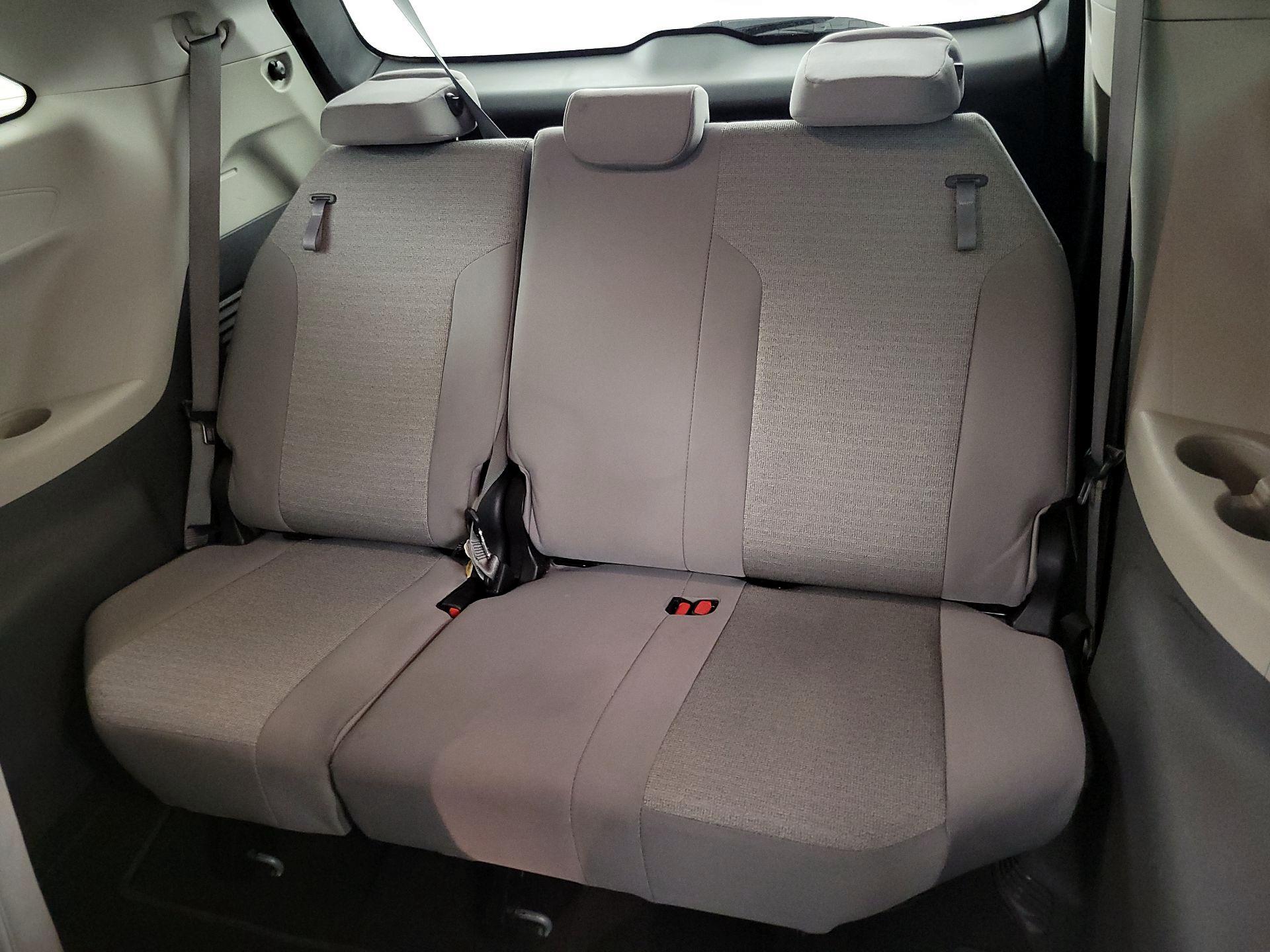 Thumbnail: 2023 Toyota Sienna - 20