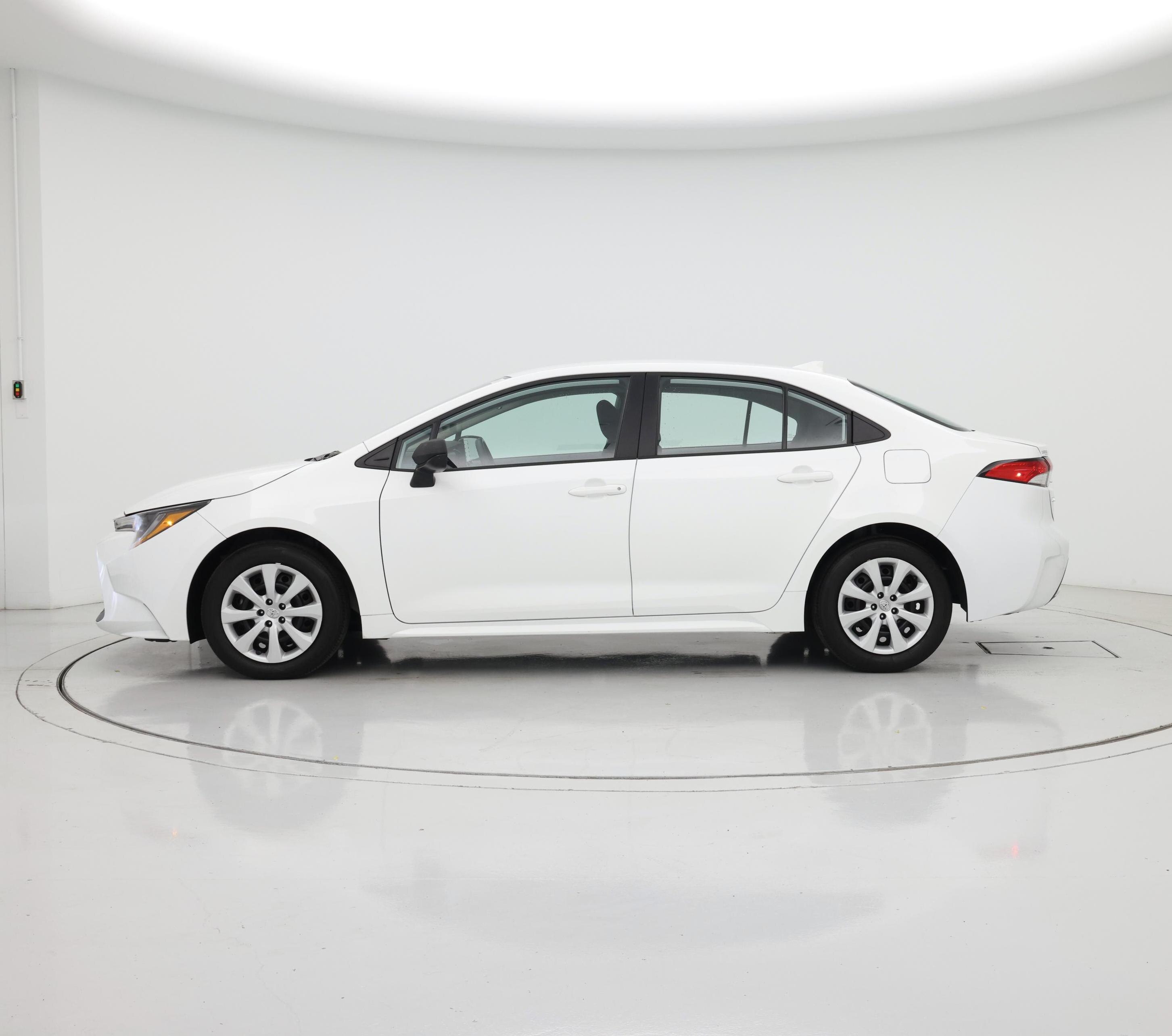 Thumbnail: 2022 Toyota Corolla - 3