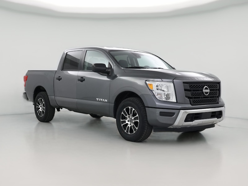 2023 Nissan Titan SV