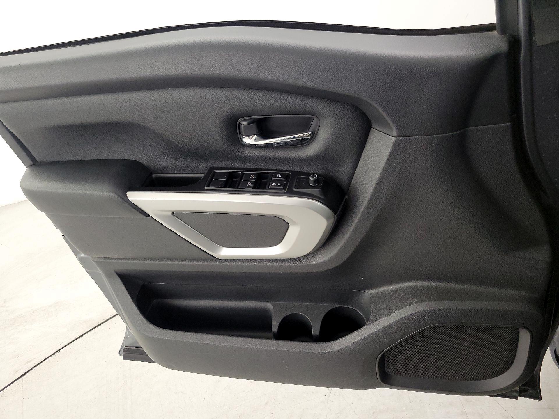 Thumbnail: 2023 Nissan Titan - 12