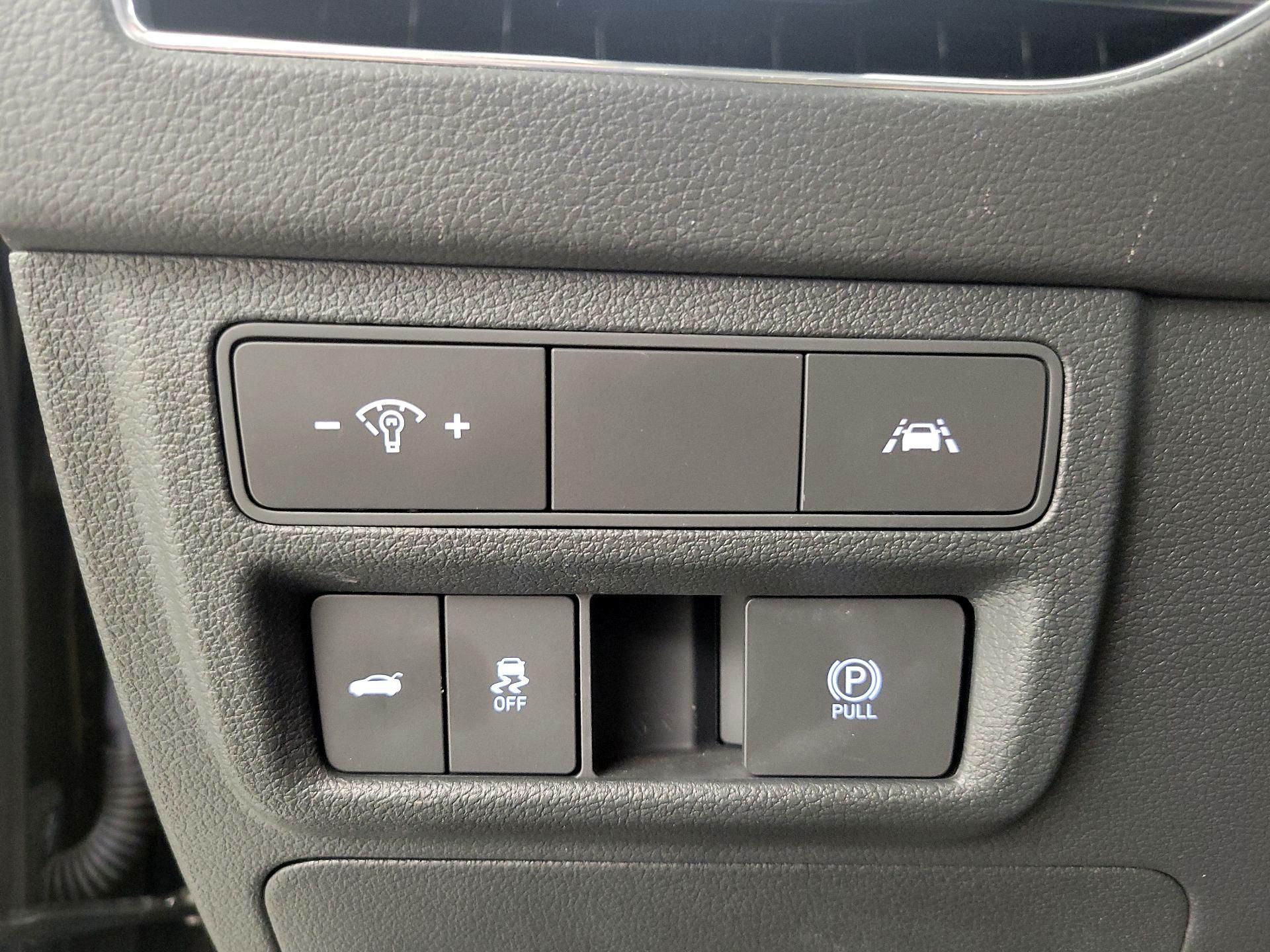 Thumbnail: 2023 Hyundai Sonata - 13