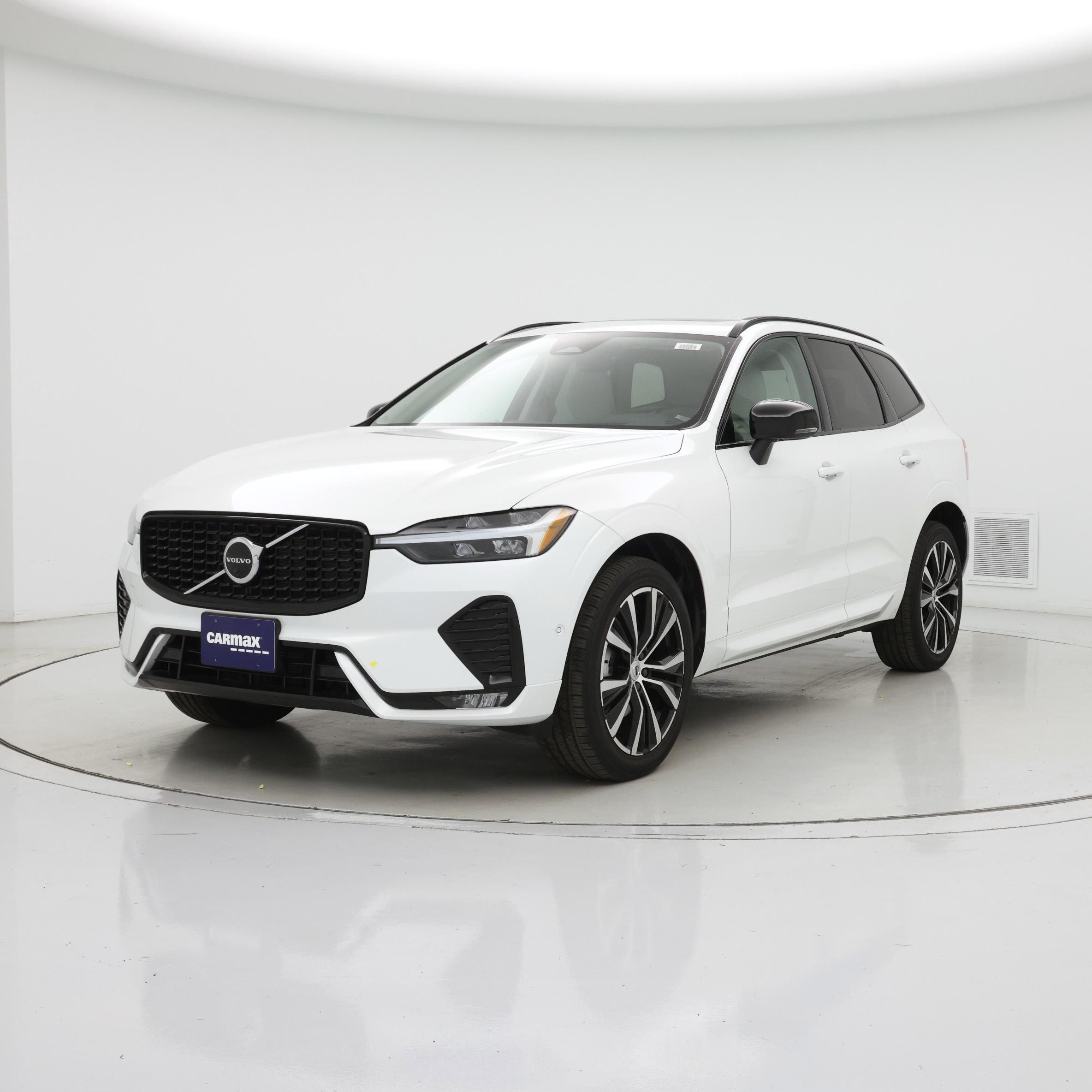 Thumbnail: 2023 Volvo XC60 - 4