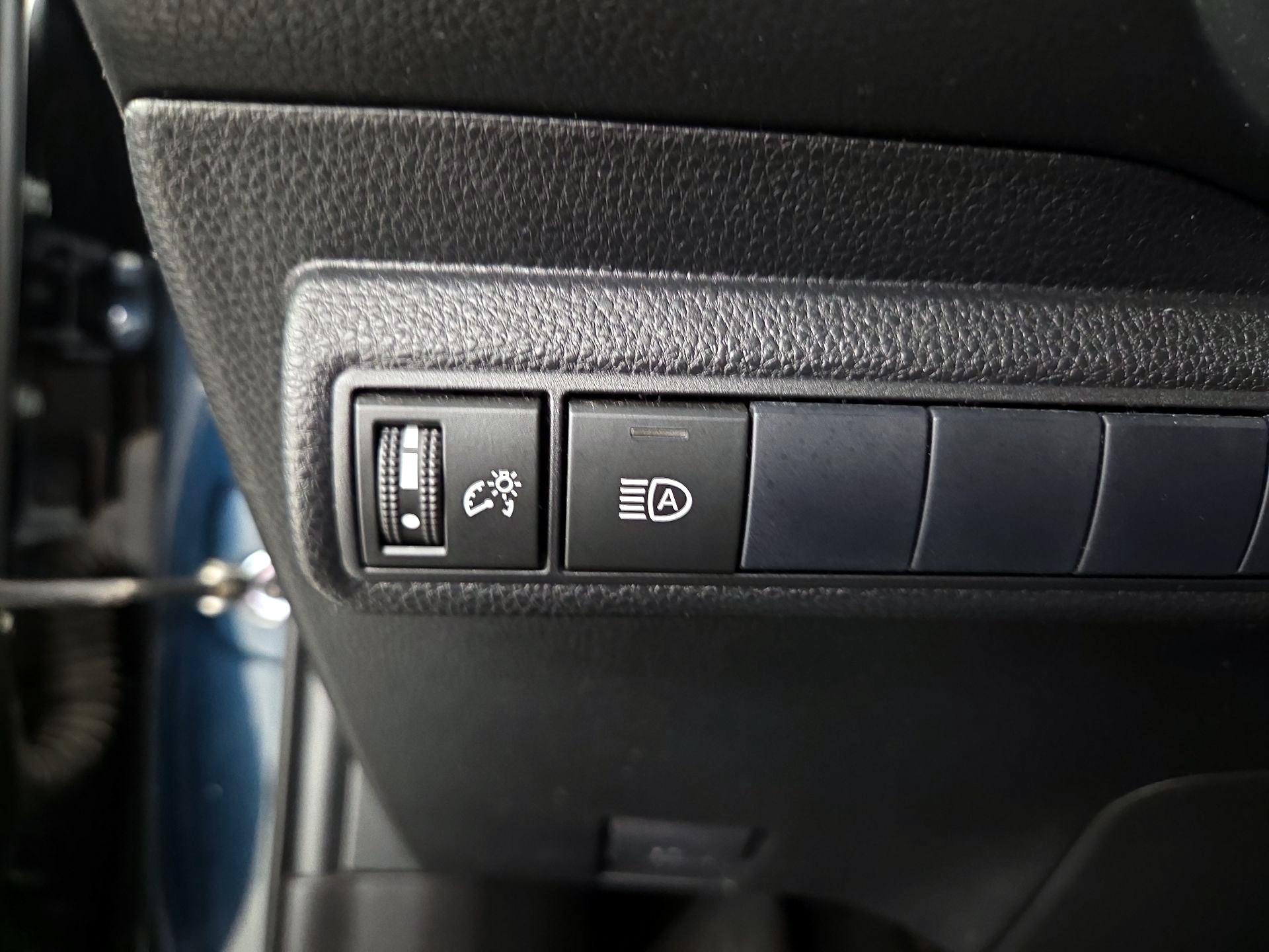 Thumbnail: 2021 Toyota Corolla - 13