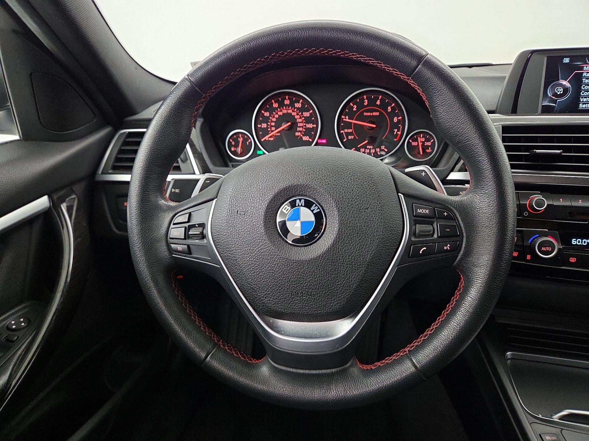 Thumbnail: 2017 BMW 3 Series - 10