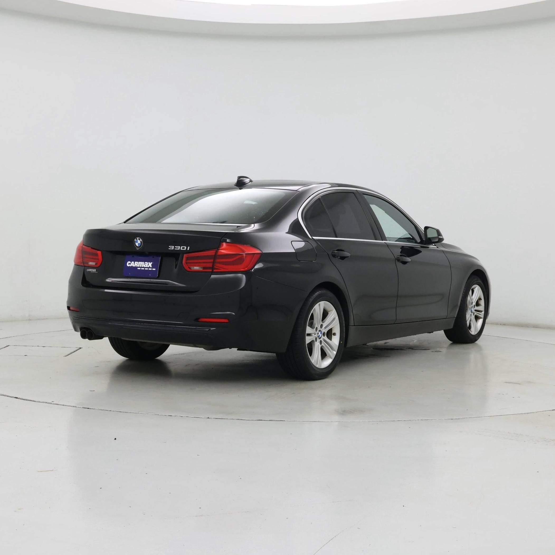 Thumbnail: 2017 BMW 3 Series - 8