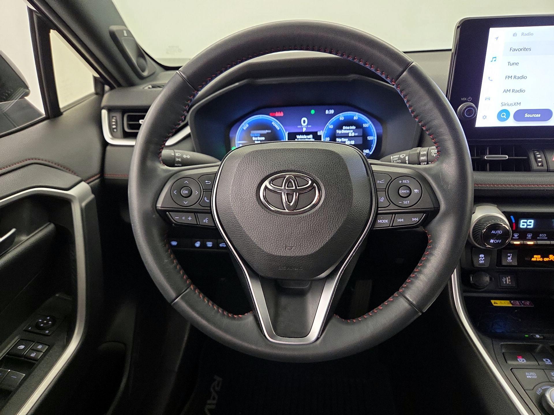 Thumbnail: 2024 Toyota RAV4 - 10