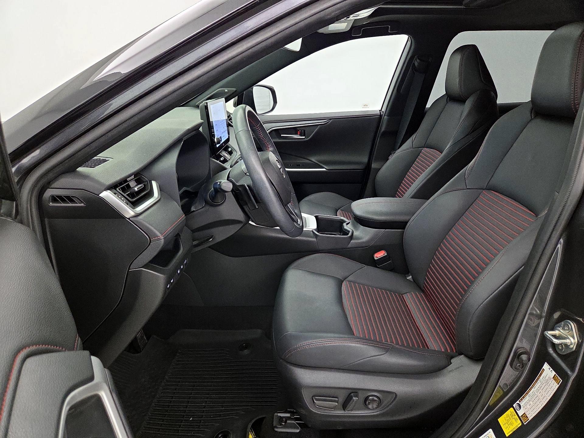 Thumbnail: 2024 Toyota RAV4 - 11