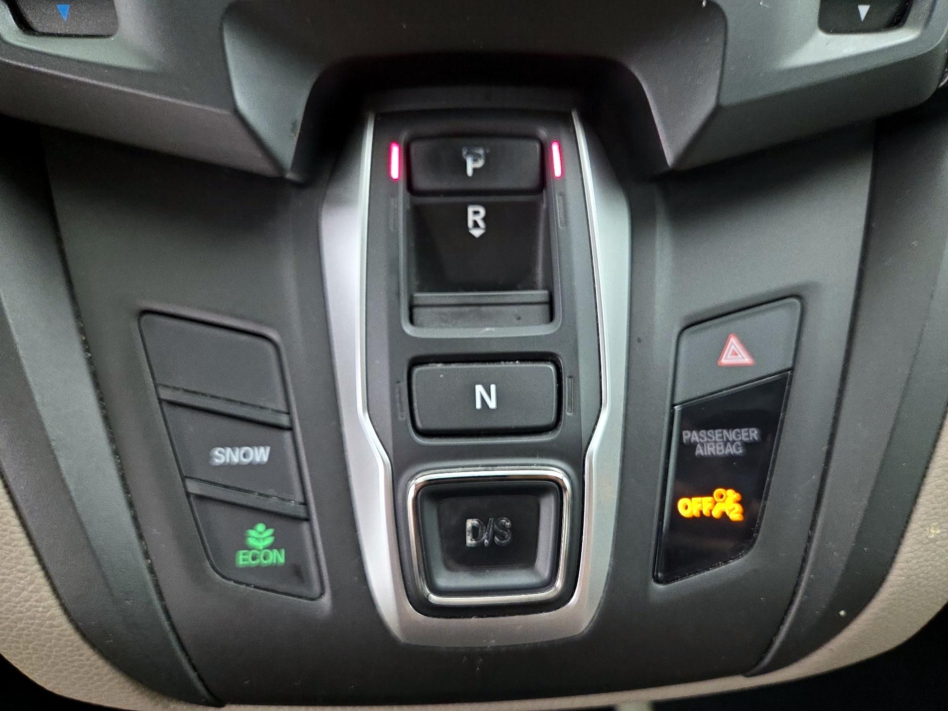 Thumbnail: 2018 Honda Odyssey - 17