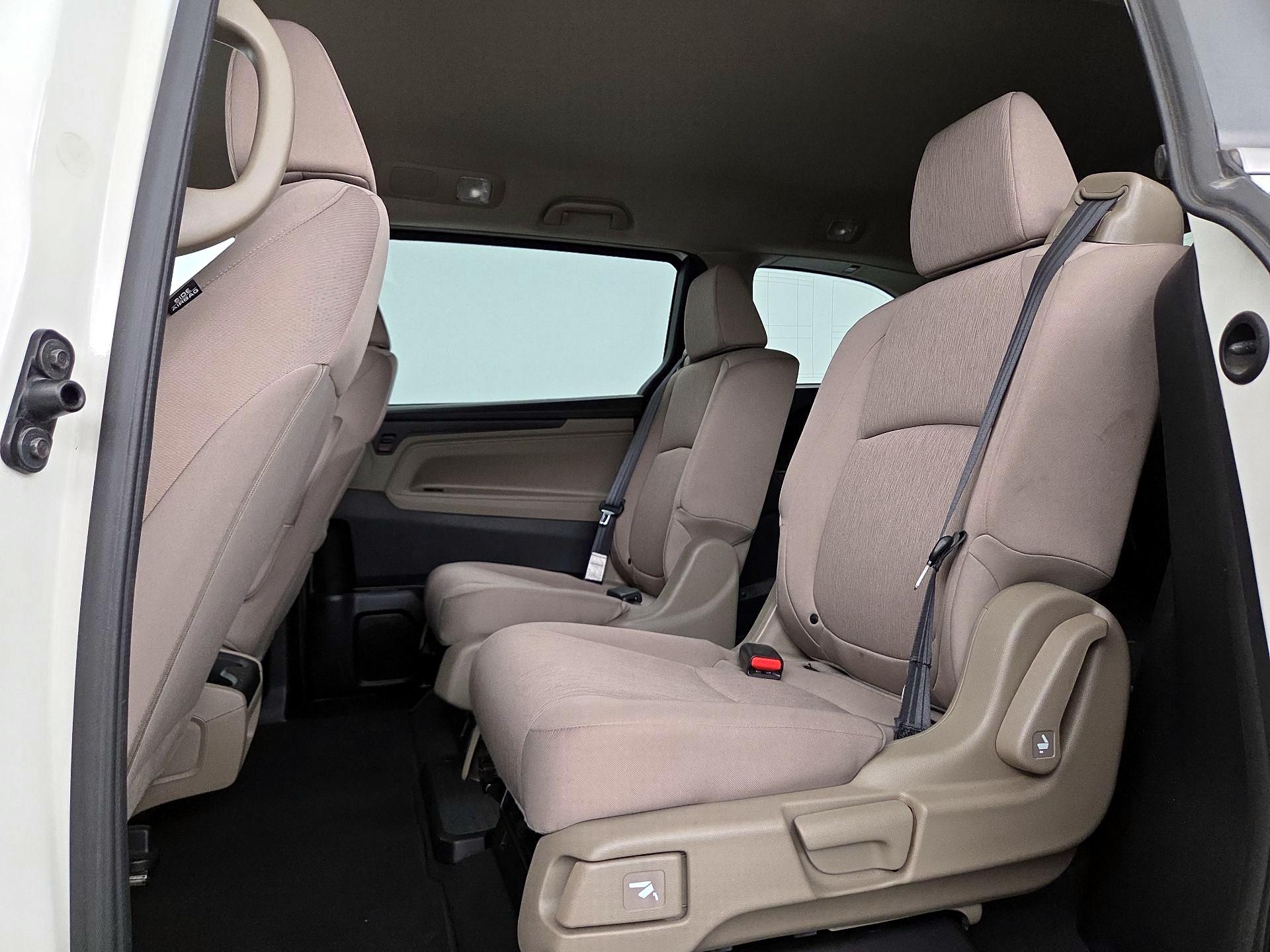 Thumbnail: 2018 Honda Odyssey - 19