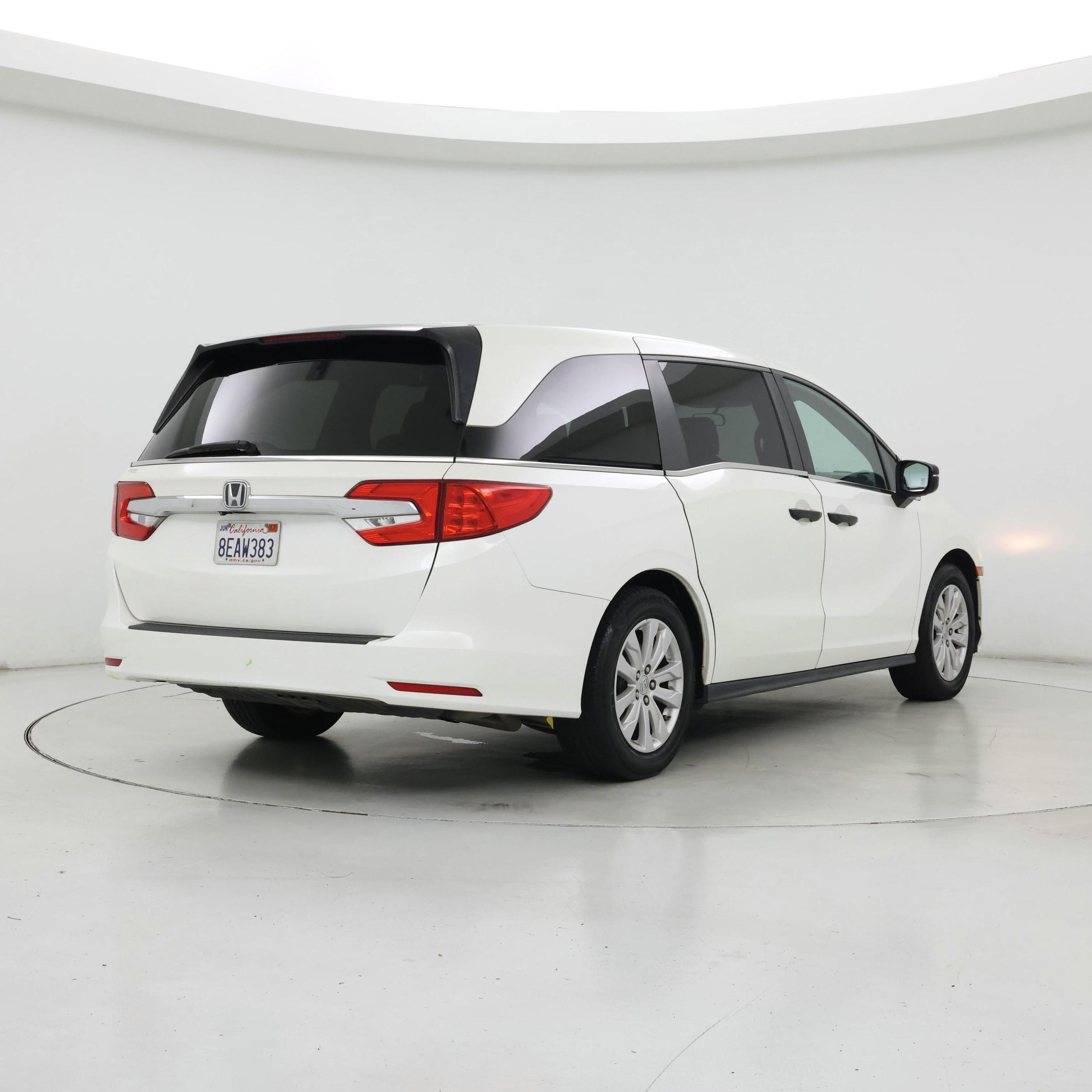 Thumbnail: 2018 Honda Odyssey - 8