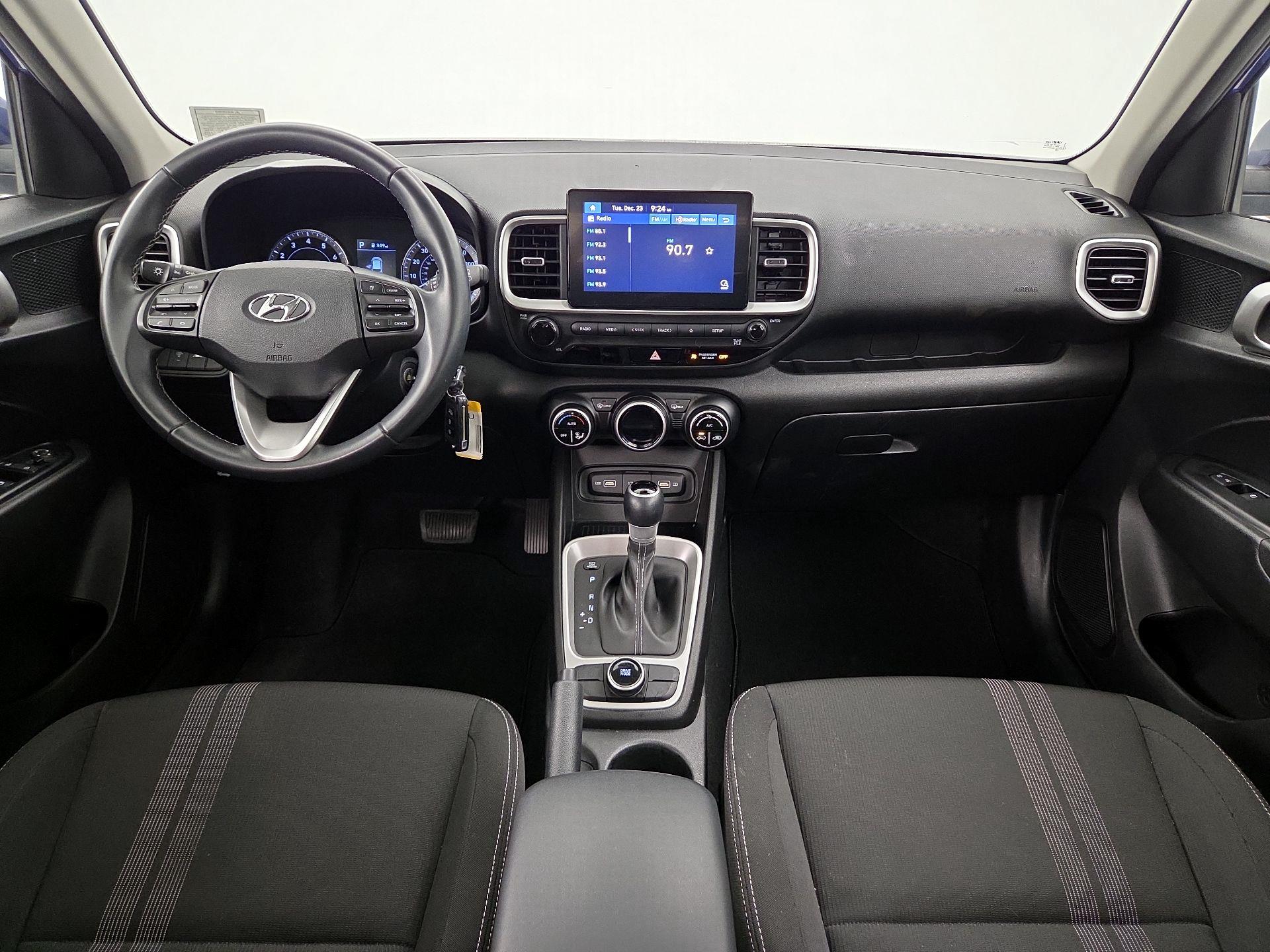 Thumbnail: 2022 Hyundai Venue - 9