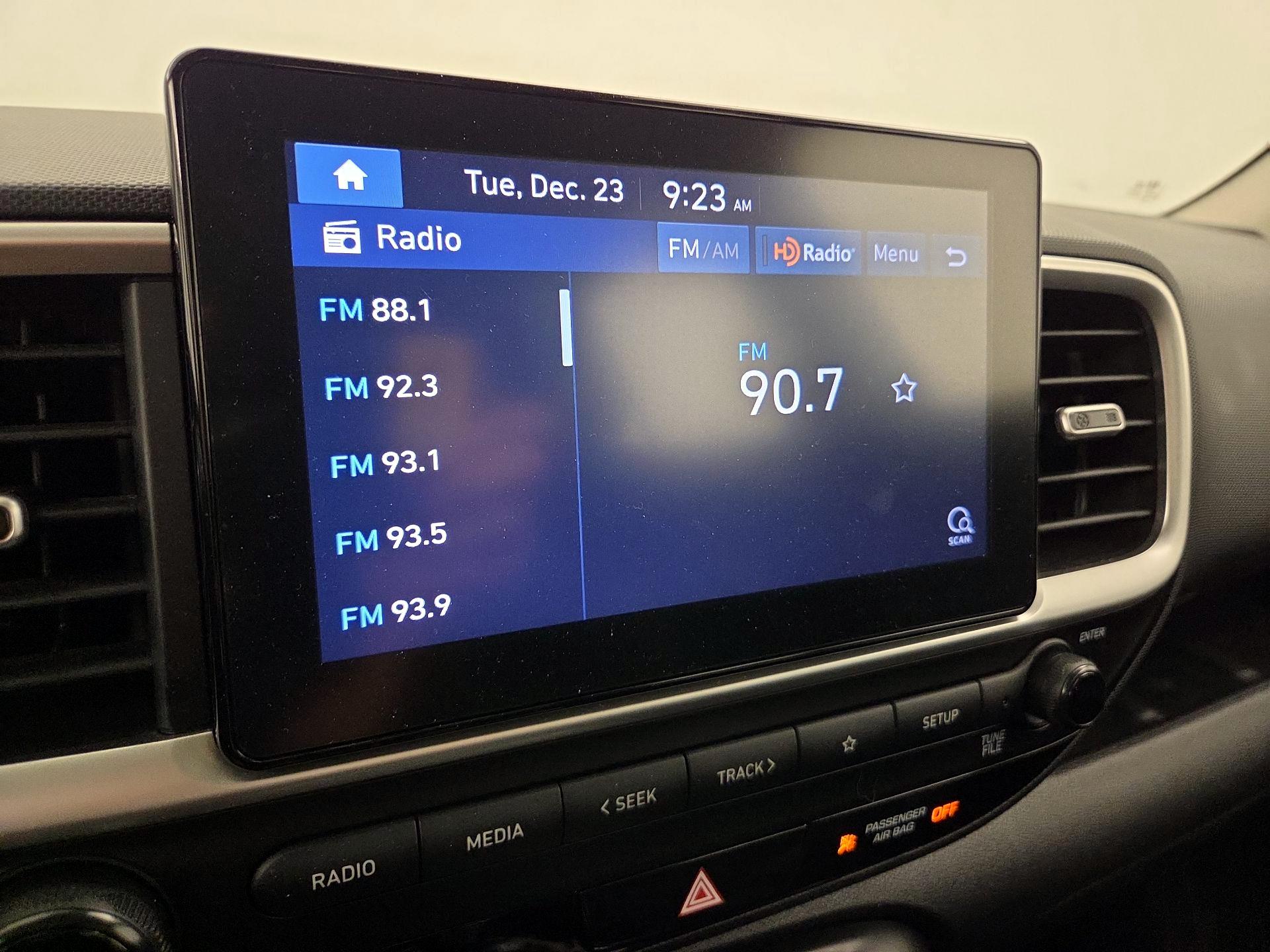 Thumbnail: 2022 Hyundai Venue - 15