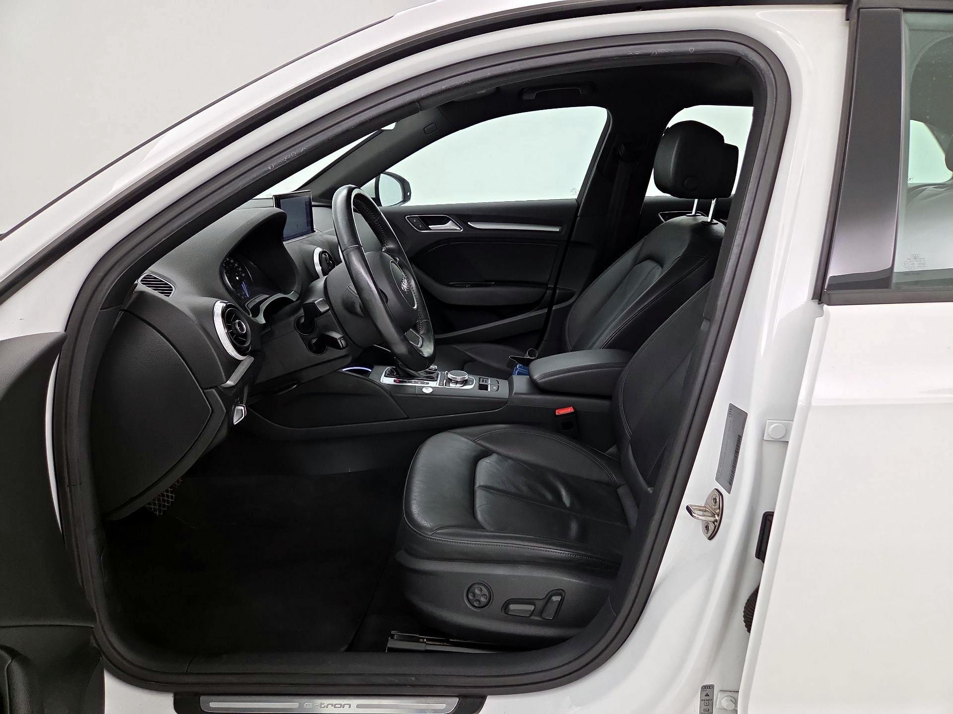 Thumbnail: 2016 Audi A3 - 11