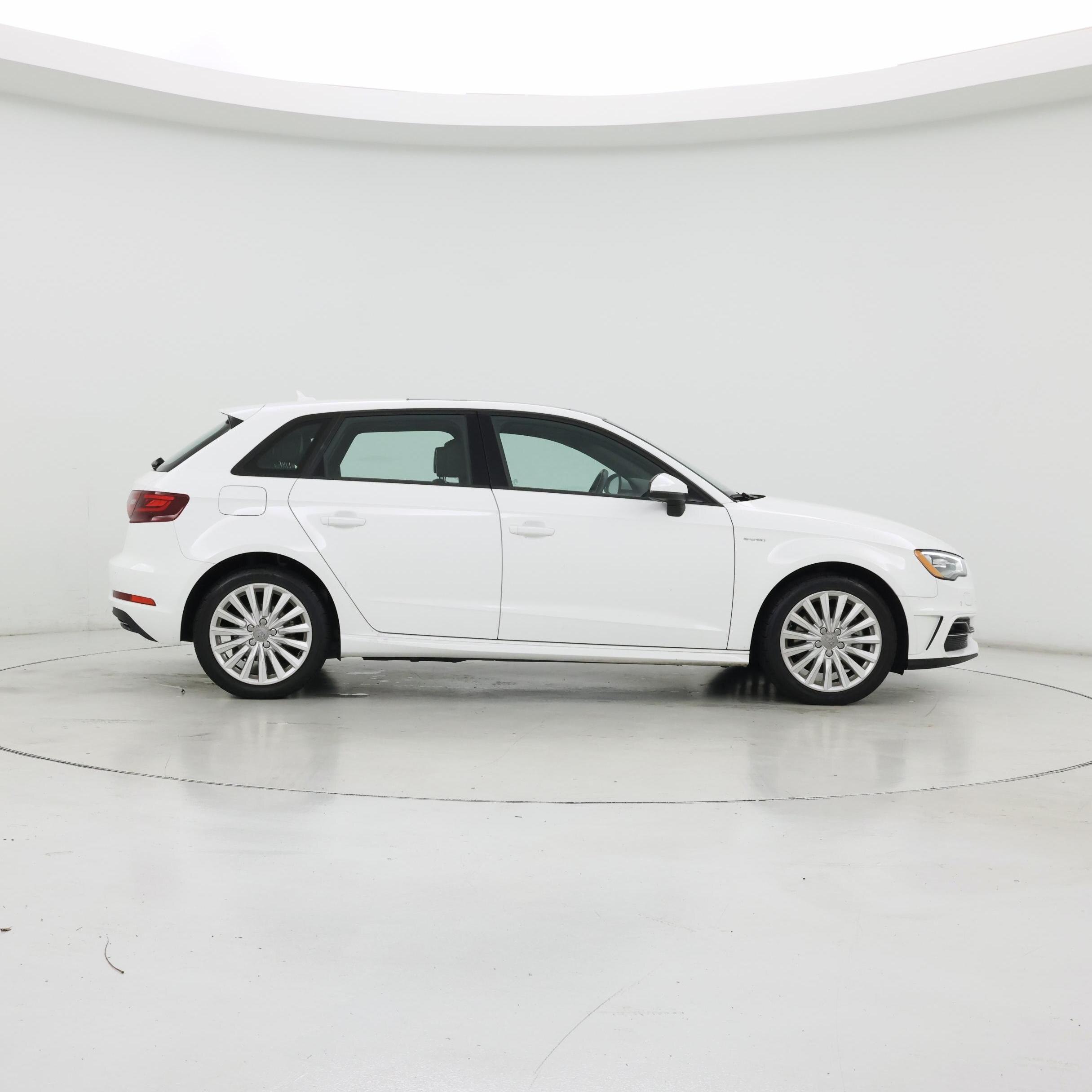 Thumbnail: 2016 Audi A3 - 7