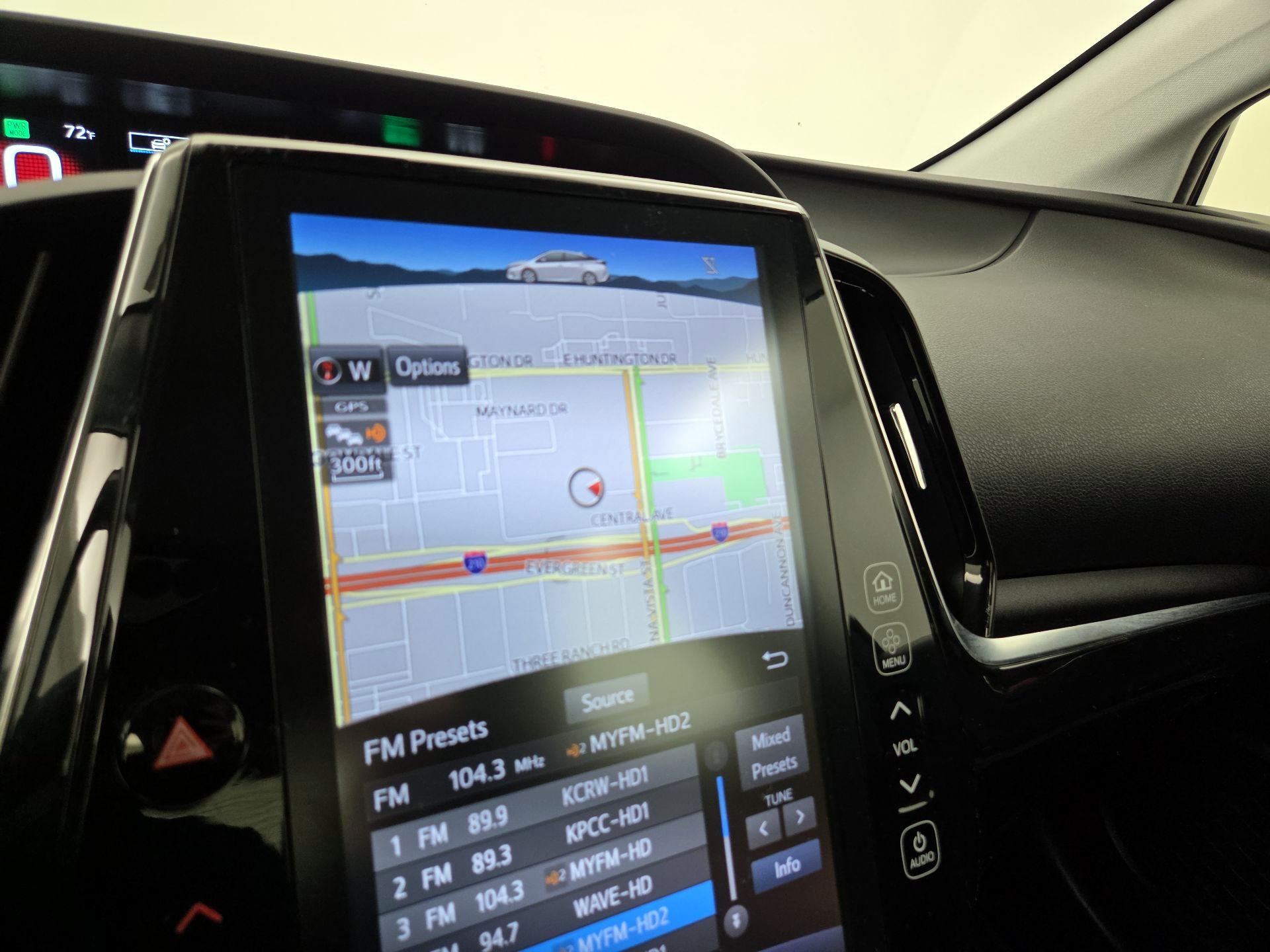 Thumbnail: 2017 Toyota Prius Prime - 14