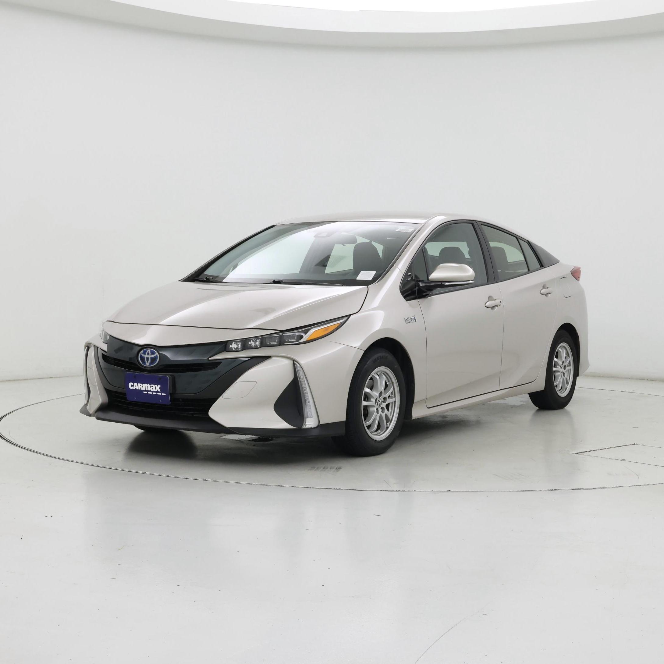 Thumbnail: 2017 Toyota Prius Prime - 4