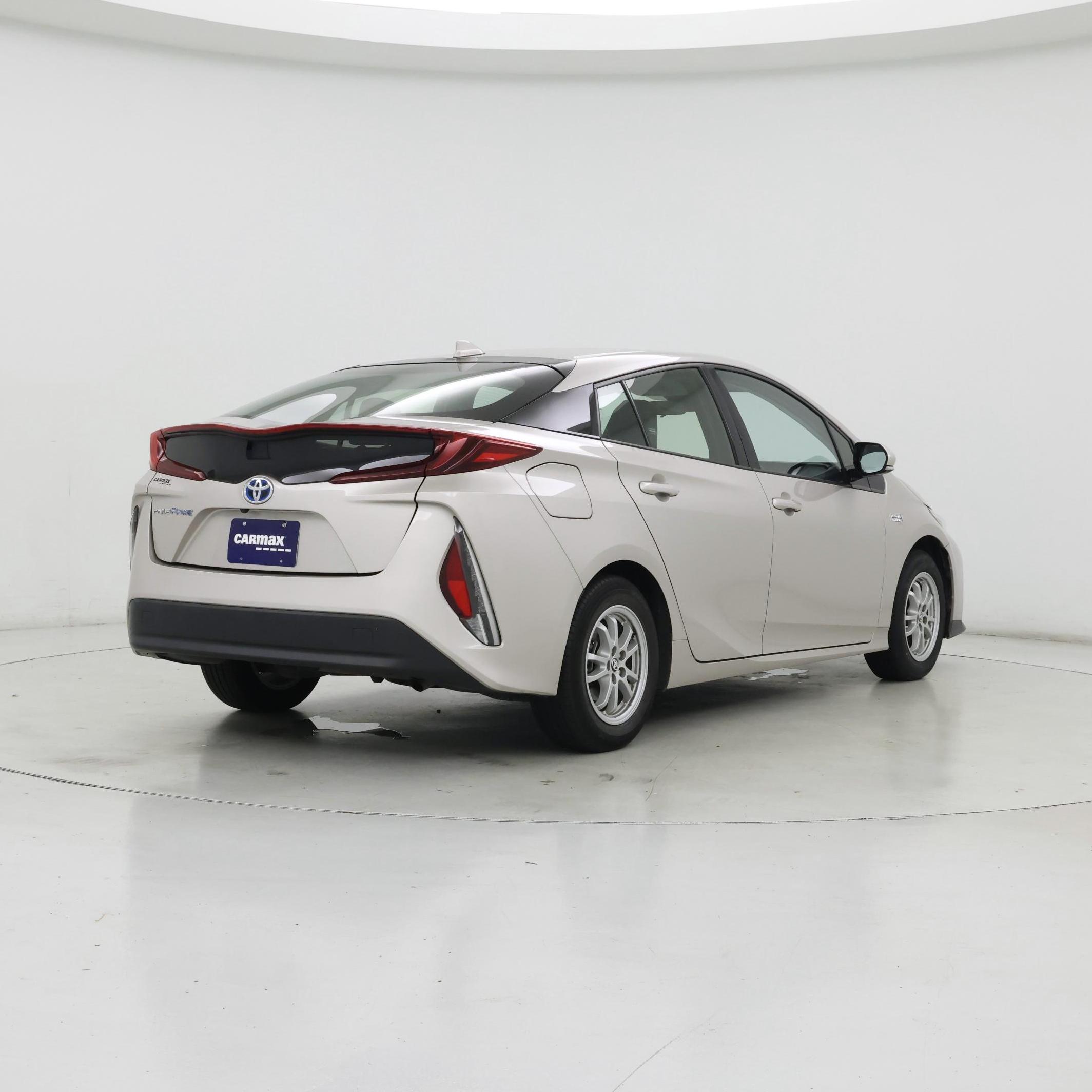 Thumbnail: 2017 Toyota Prius Prime - 8