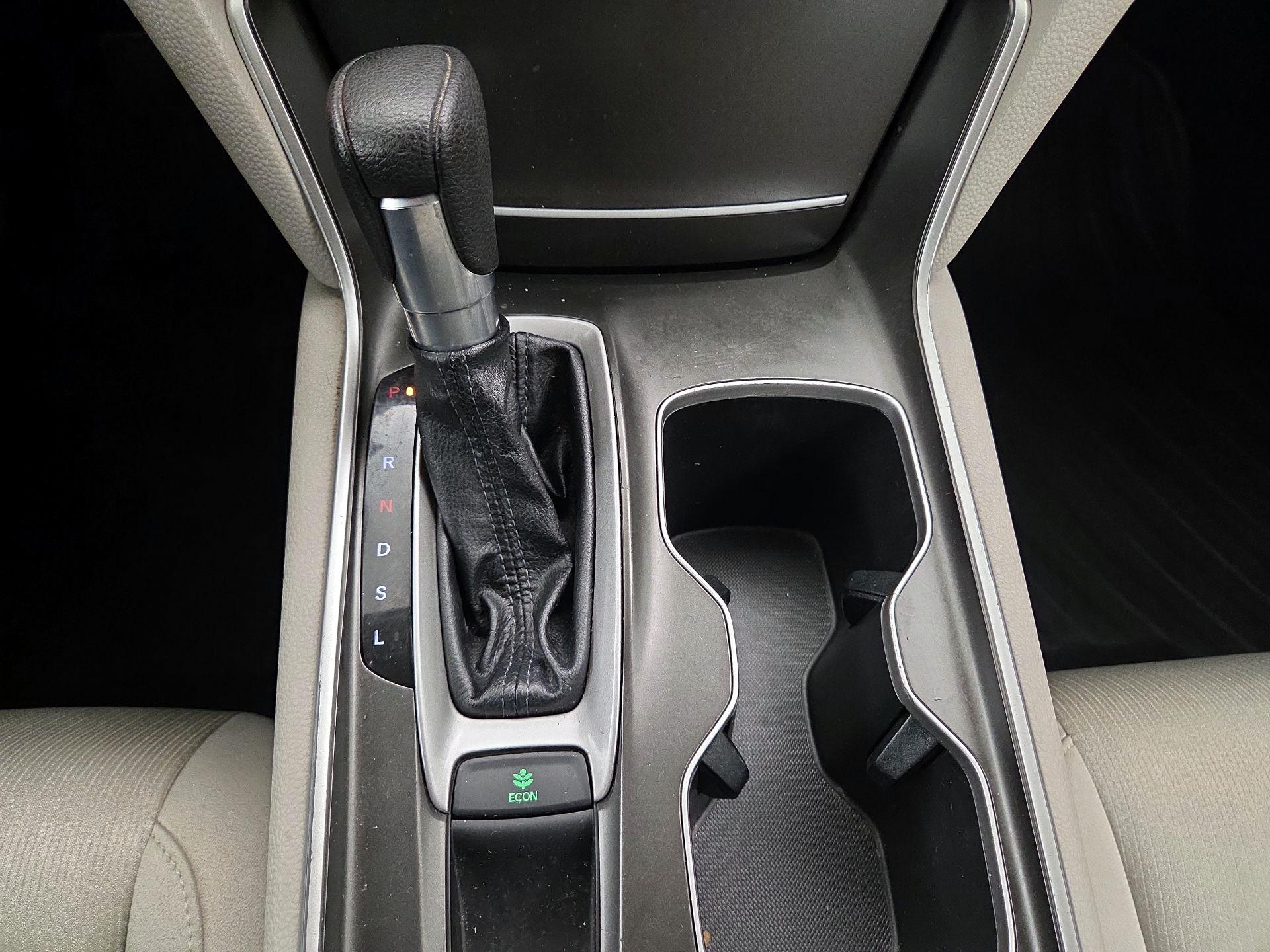 Thumbnail: 2018 Honda Accord - 17