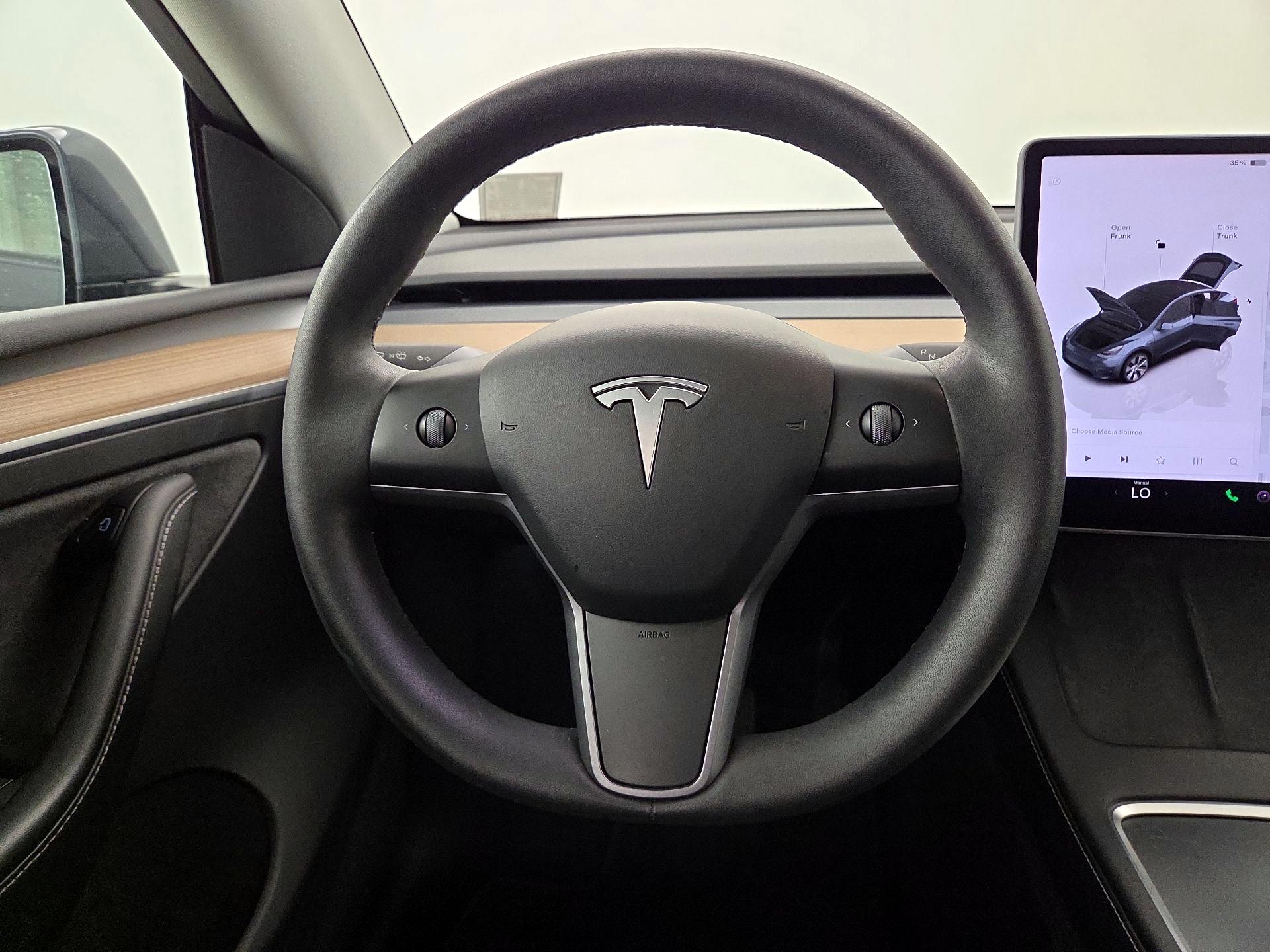 Thumbnail: 2022 Tesla Model Y - 10