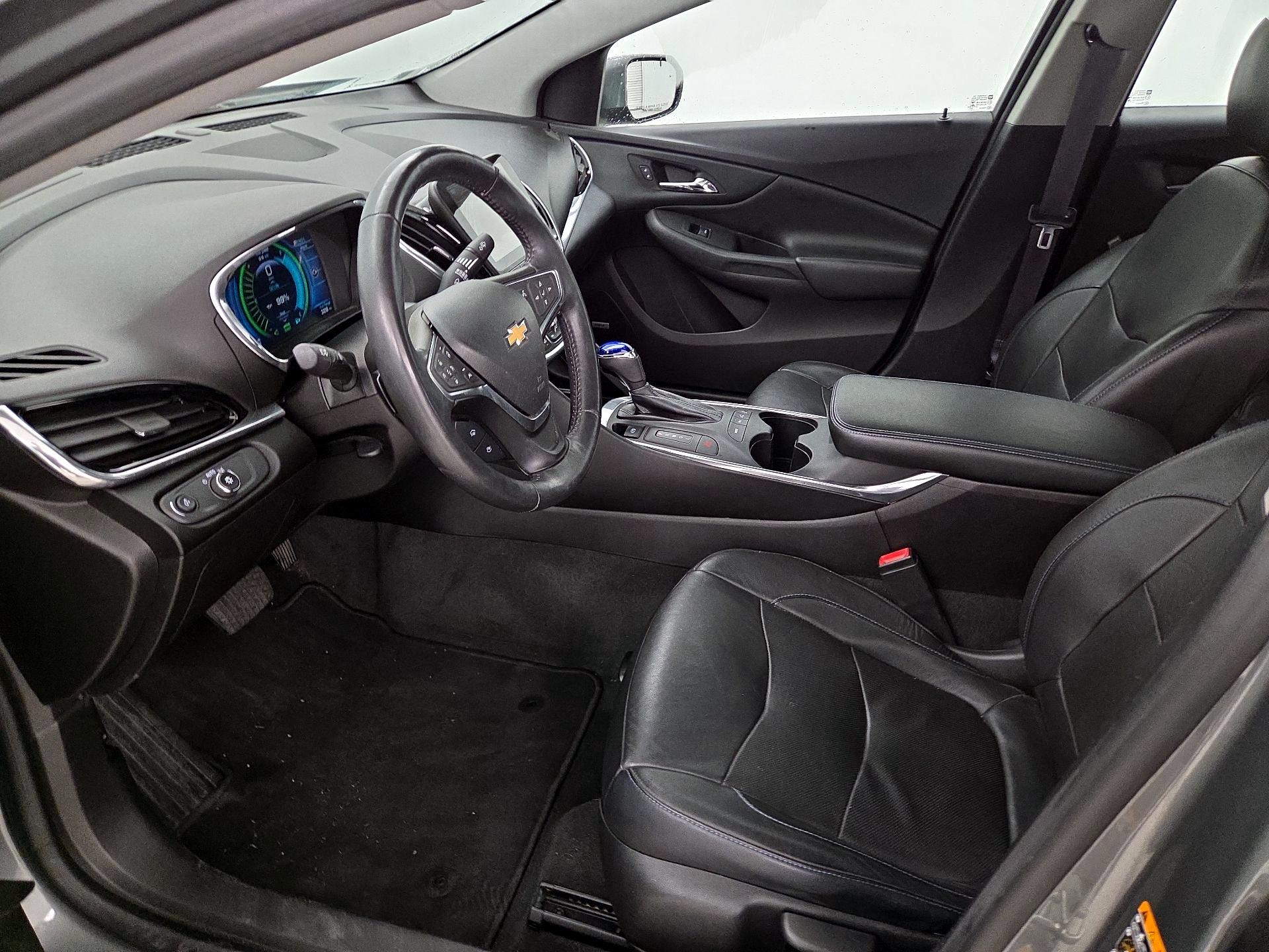 Thumbnail: 2017 Chevrolet Volt - 11