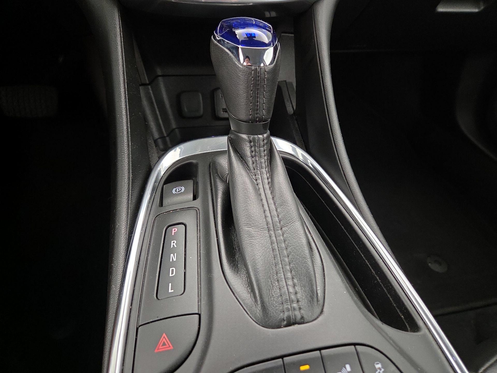 Thumbnail: 2017 Chevrolet Volt - 18