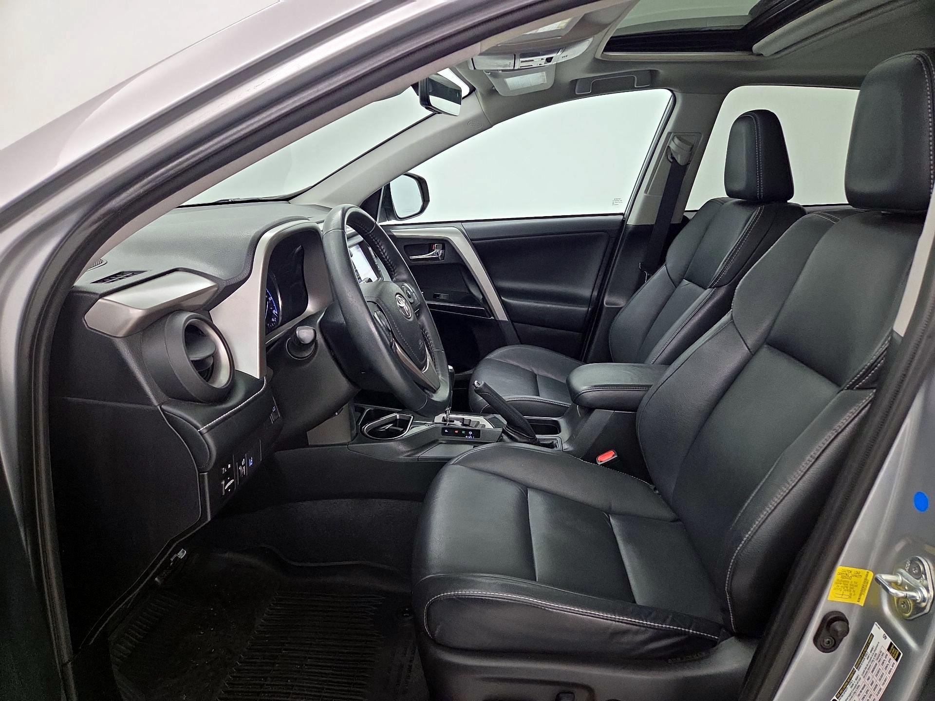 Thumbnail: 2017 Toyota RAV4 - 11