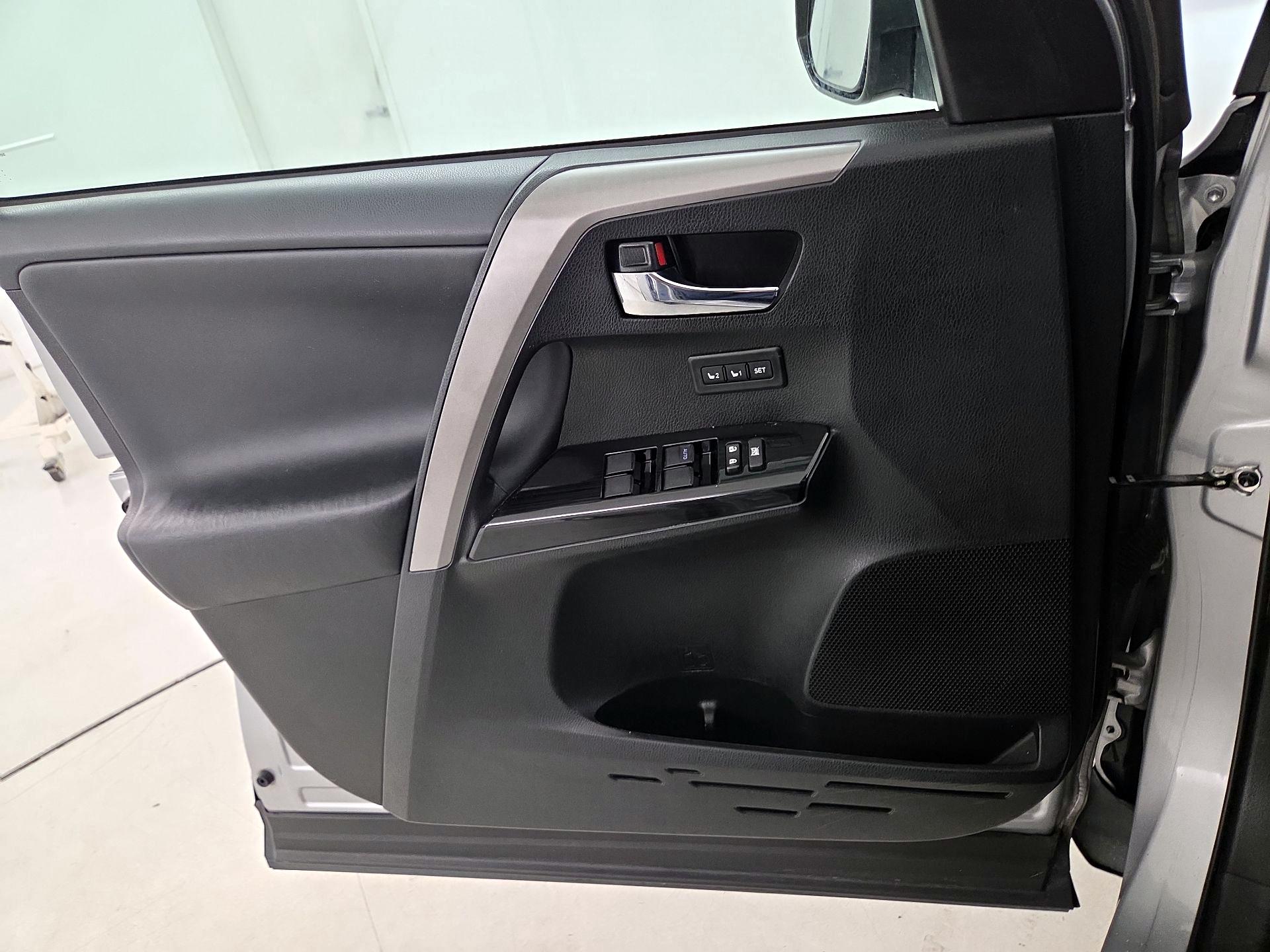 Thumbnail: 2017 Toyota RAV4 - 12