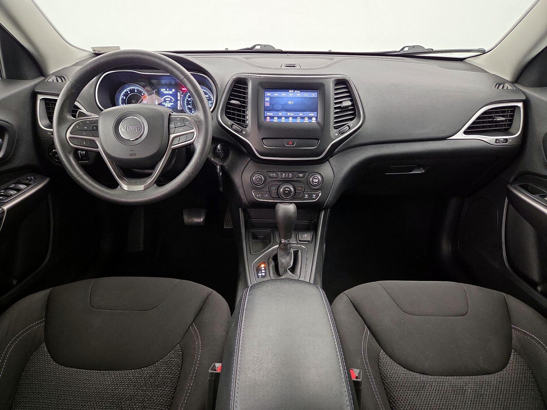 Thumbnail: 2019 Jeep Cherokee - 9