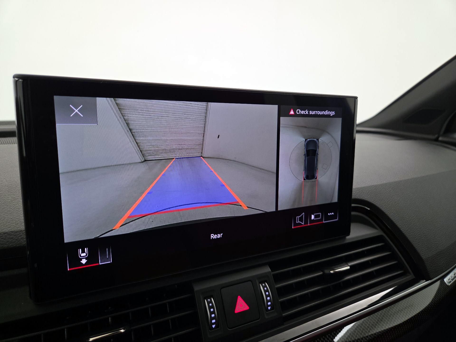 Thumbnail: 2024 Audi SQ5 - 14