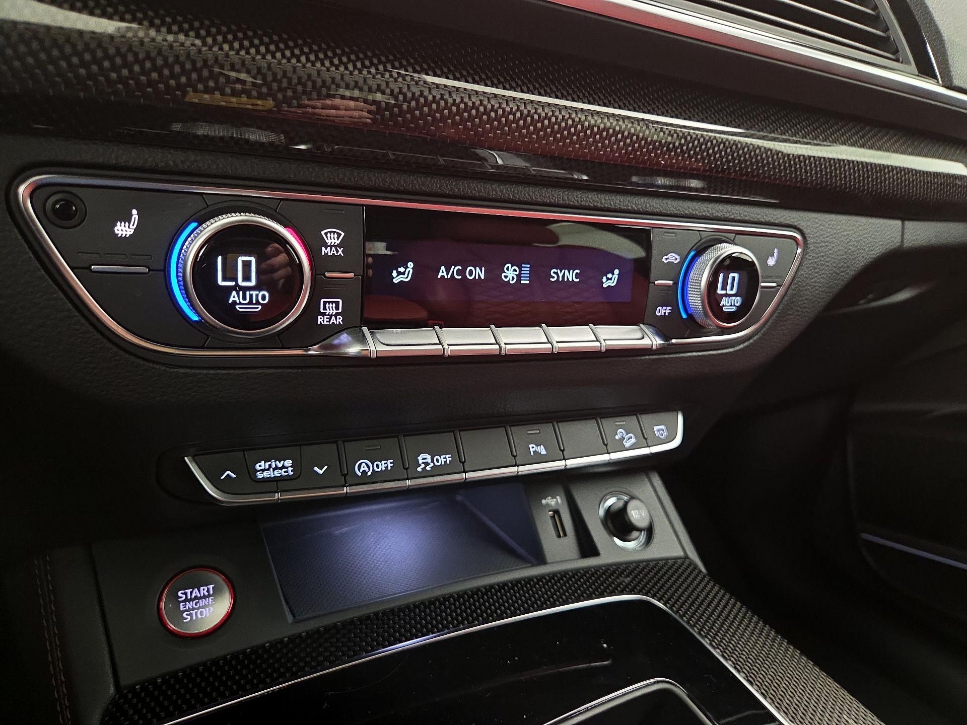 Thumbnail: 2024 Audi SQ5 - 16