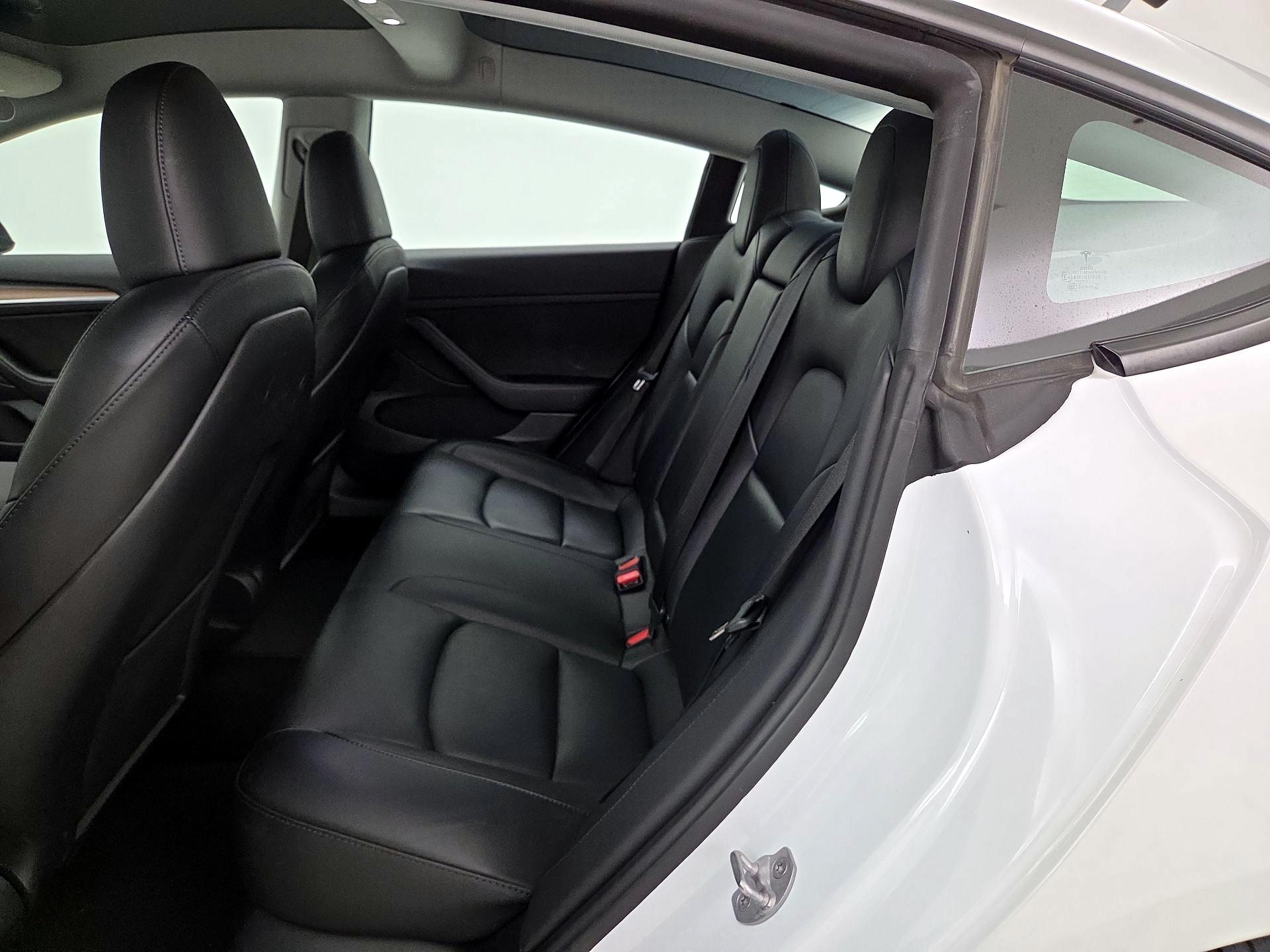 Thumbnail: 2023 Tesla Model 3 - 19