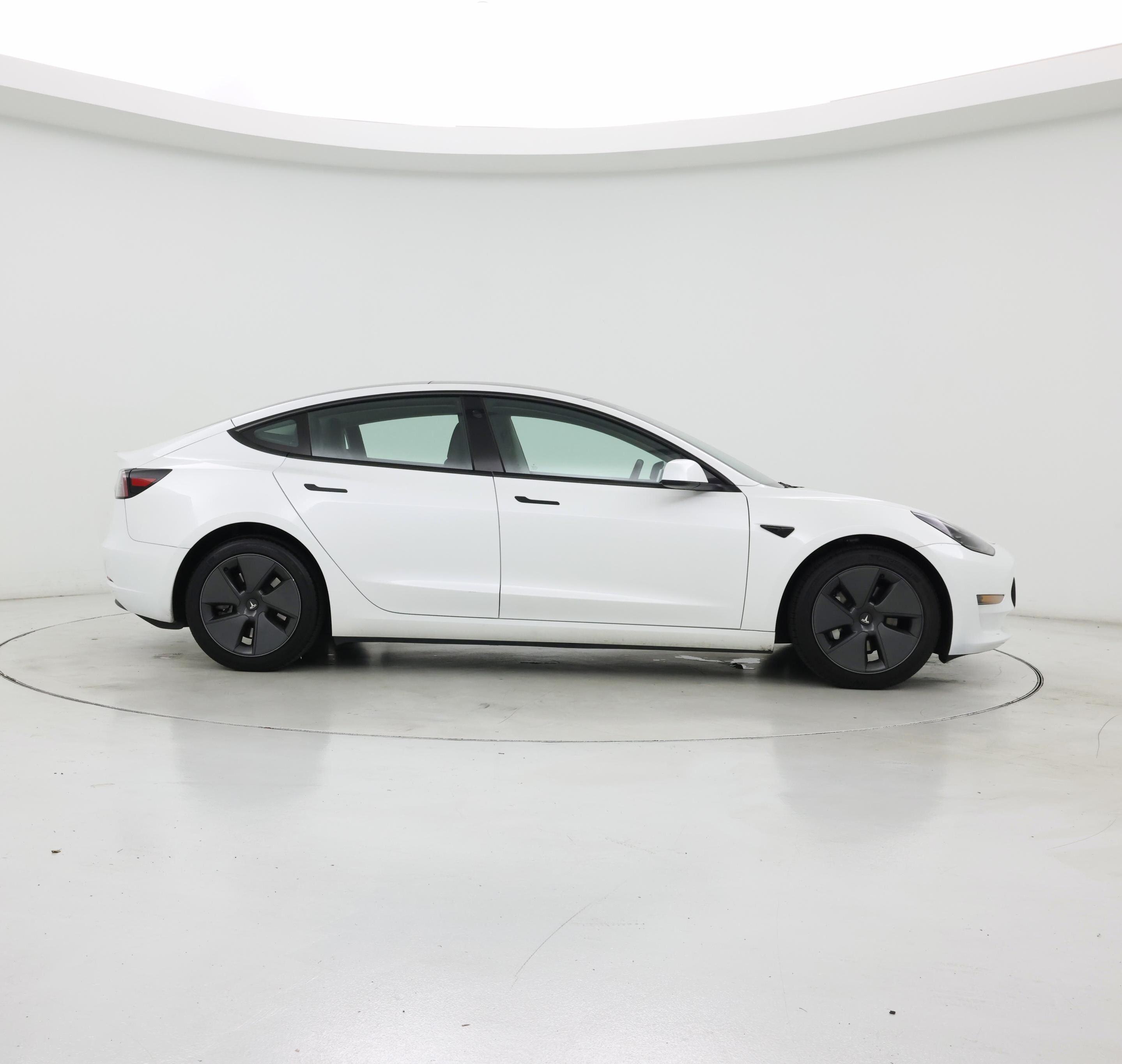 Thumbnail: 2023 Tesla Model 3 - 7