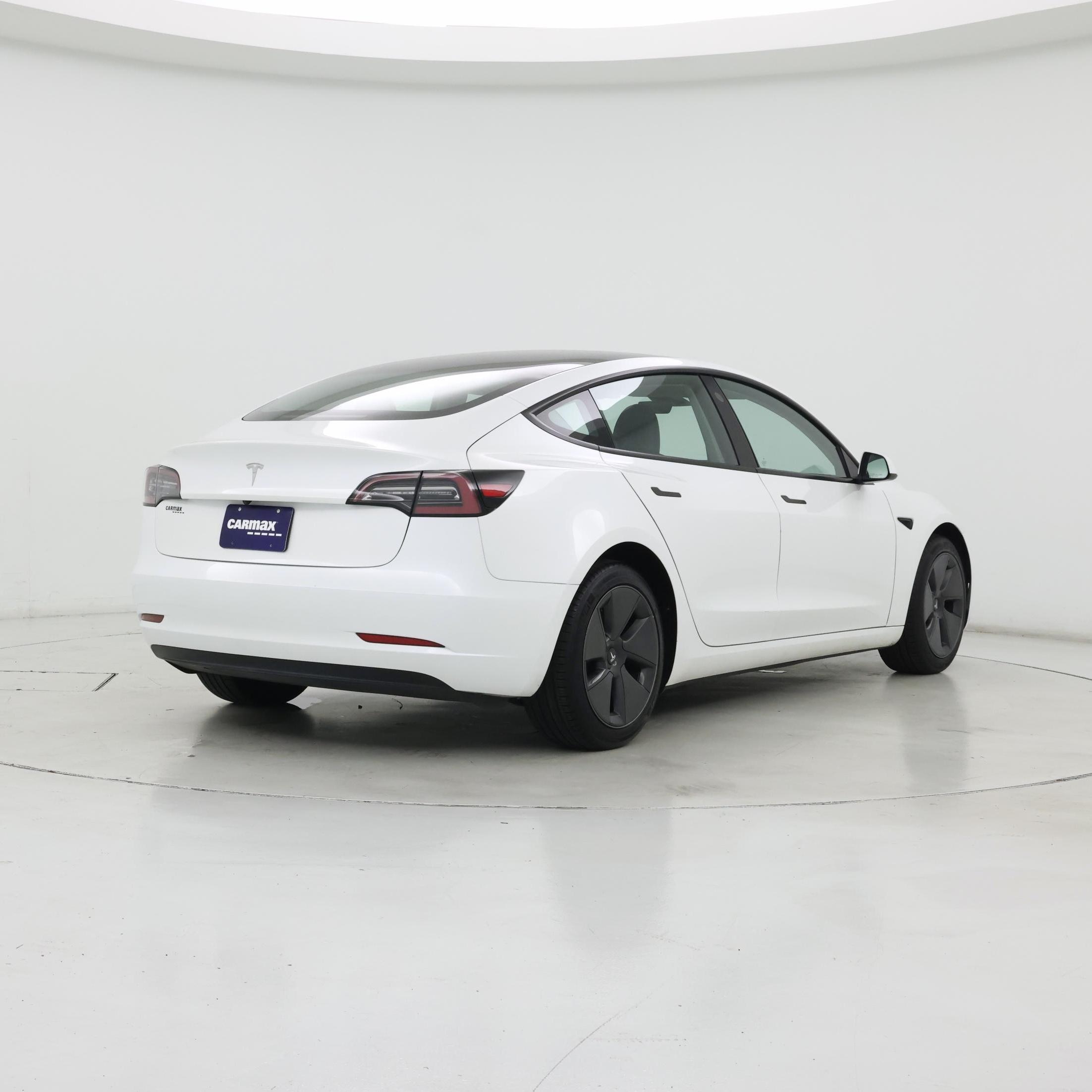 Thumbnail: 2023 Tesla Model 3 - 8