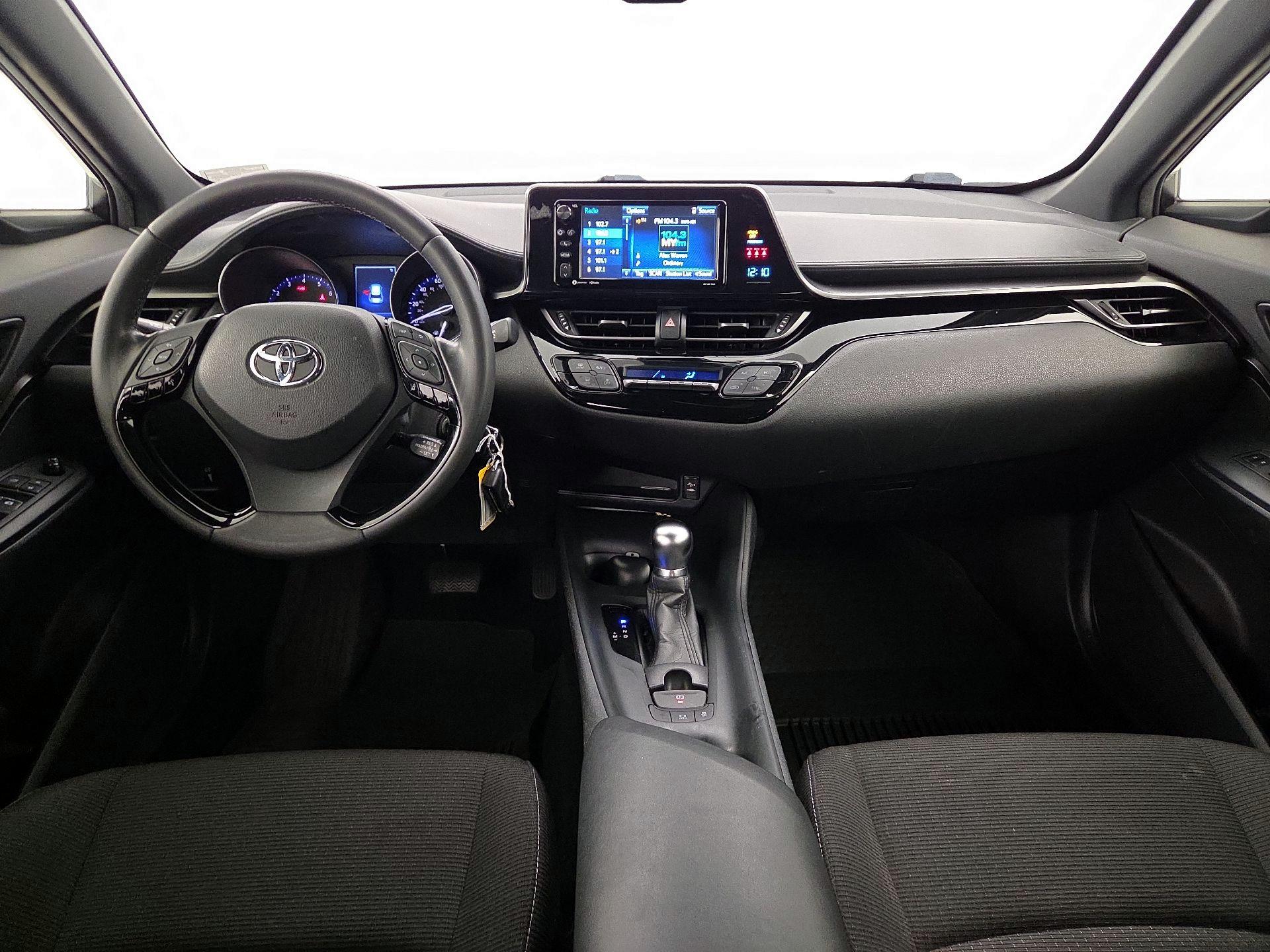 Thumbnail: 2018 Toyota C-HR - 9