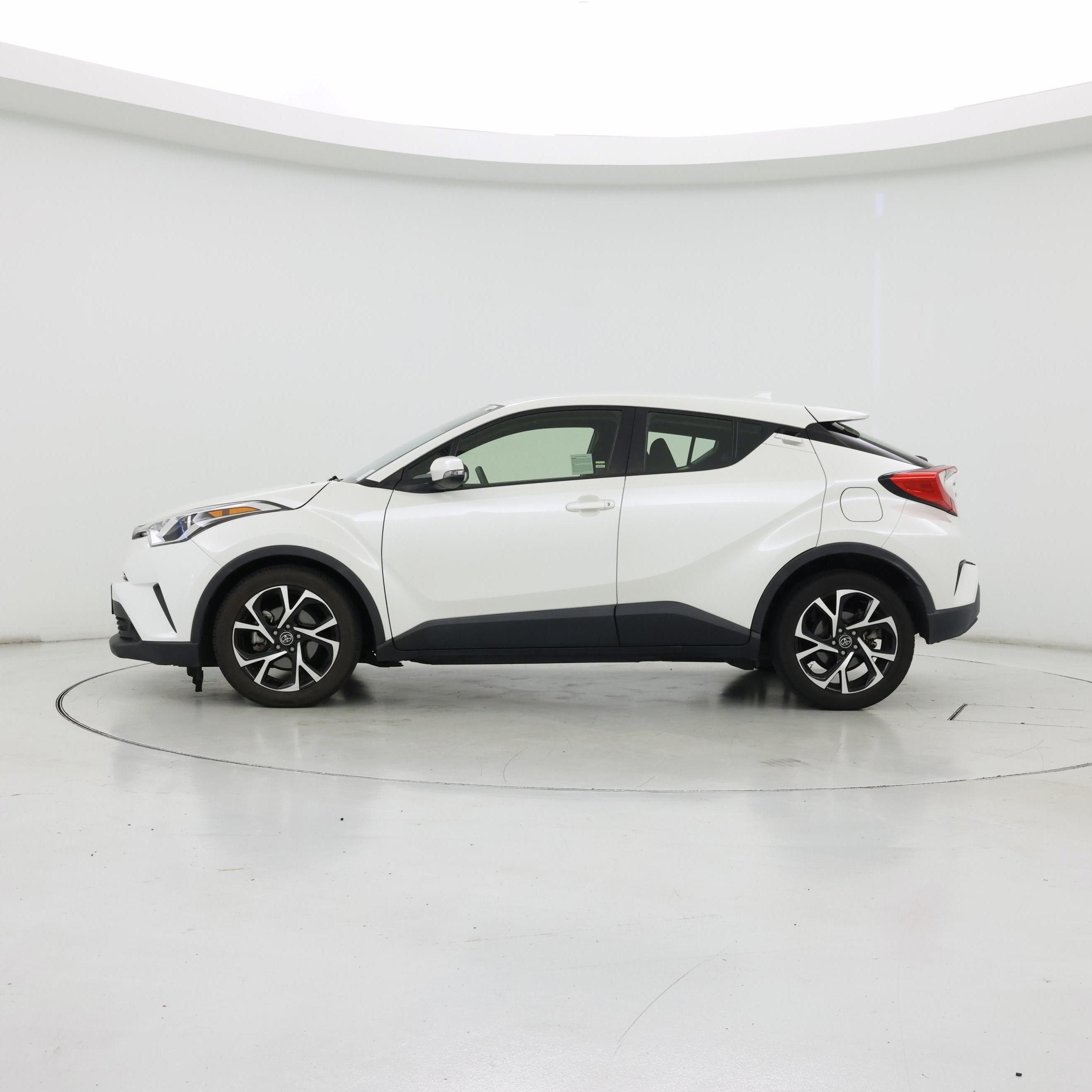Thumbnail: 2018 Toyota C-HR - 3