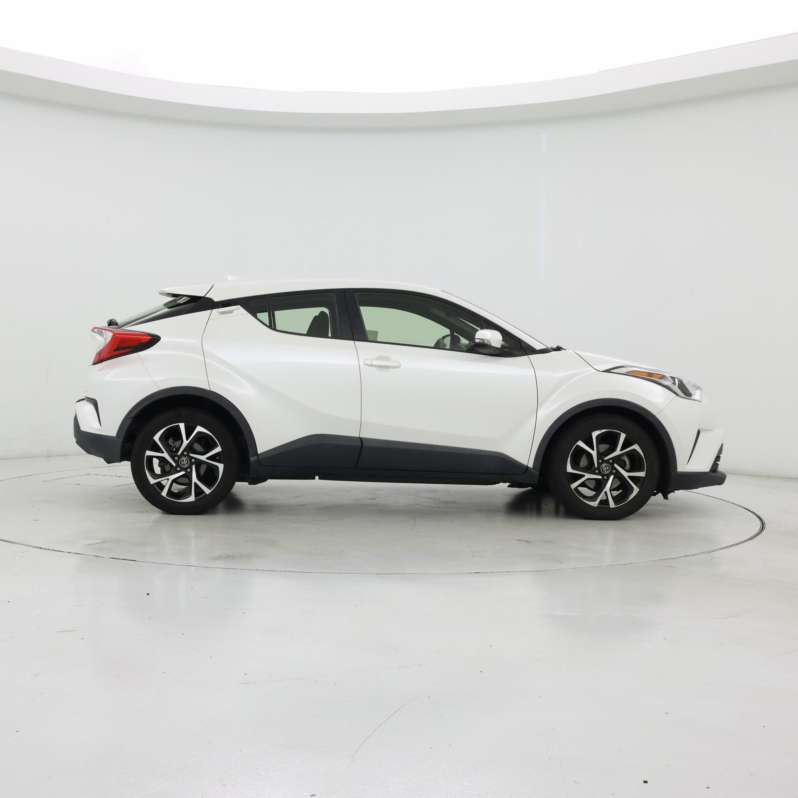 Thumbnail: 2018 Toyota C-HR - 7