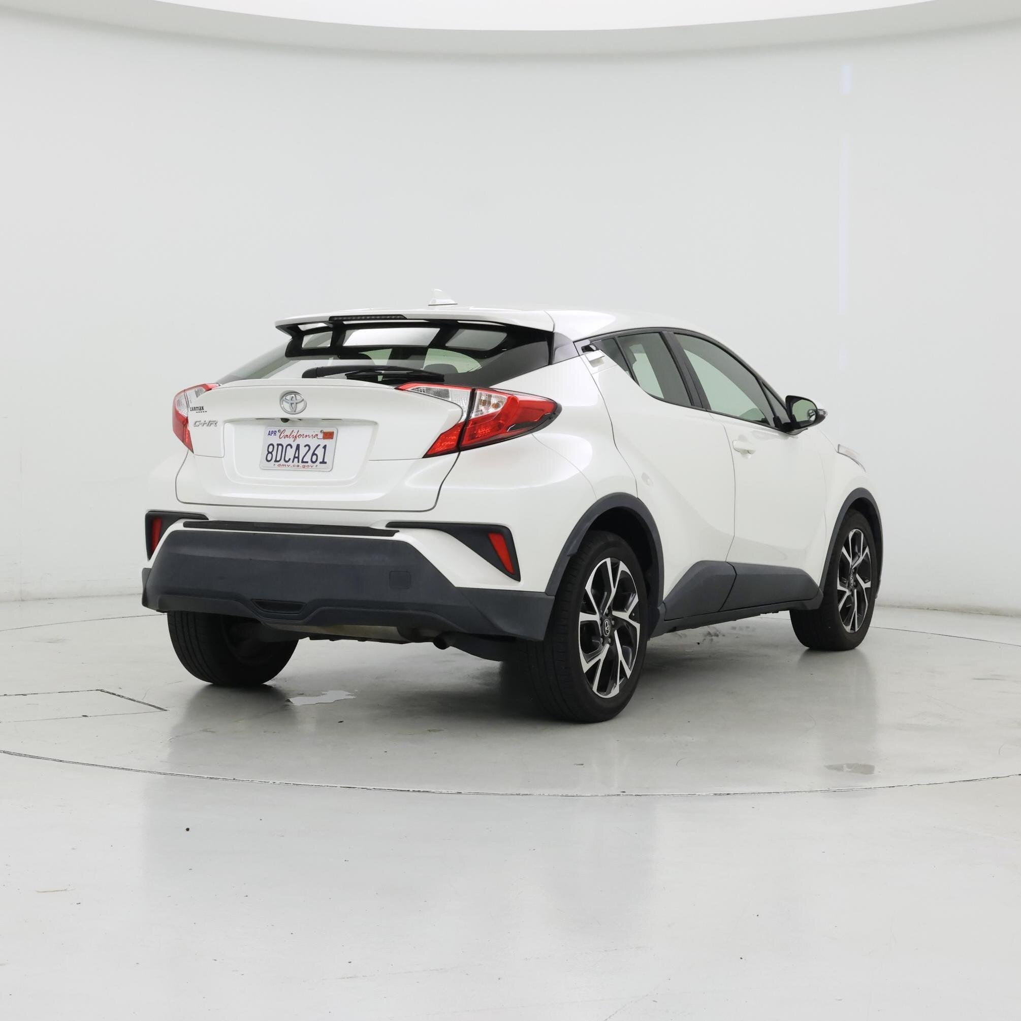 Thumbnail: 2018 Toyota C-HR - 8
