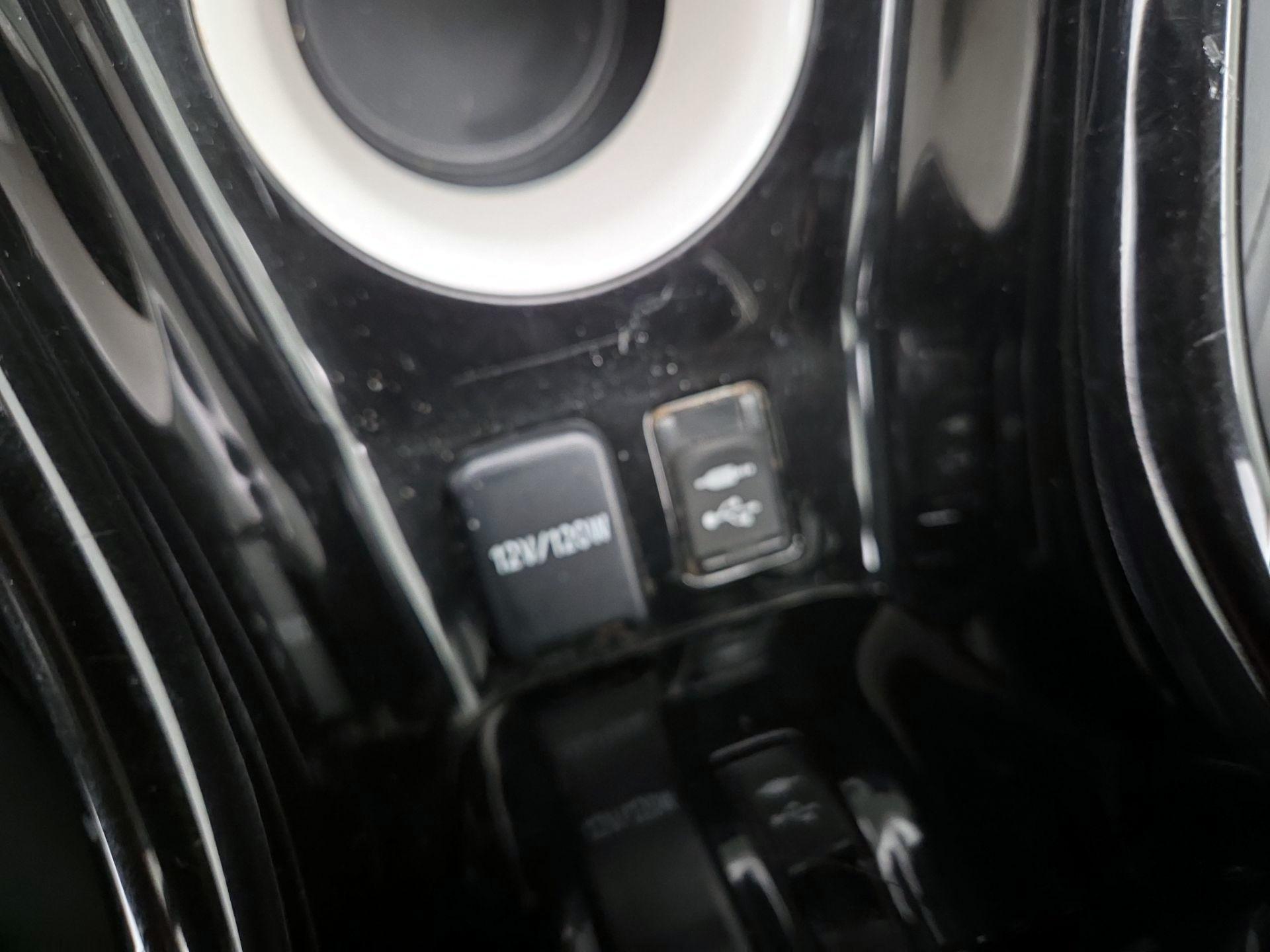 Thumbnail: 2016 Toyota Prius - 19