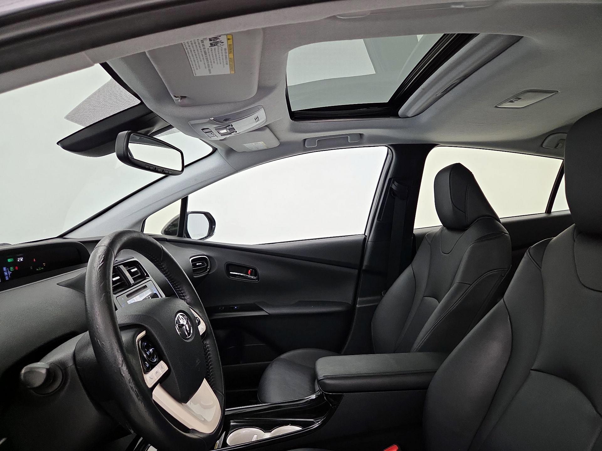 Thumbnail: 2016 Toyota Prius - 20